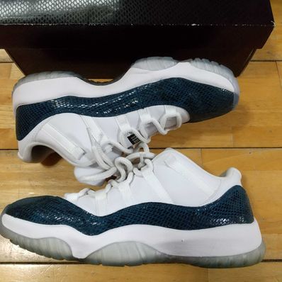 AIR JORDAN 11 LOW "SNAKESKIN"