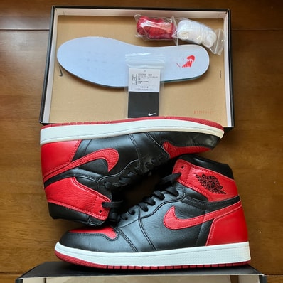 Nike Air Jordan 1 Retro High OG "Bred/Banned"