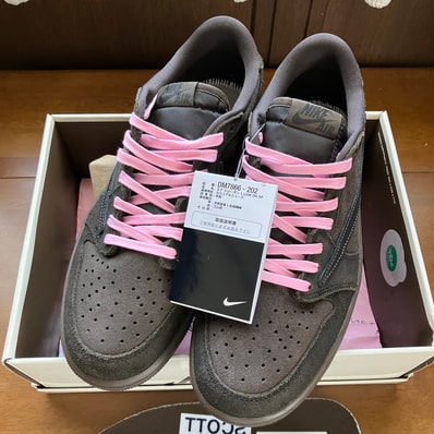 Travis Scott × Nike Air Jordan 1 Low OG SP "Velvet Brown and Dark Mocha"