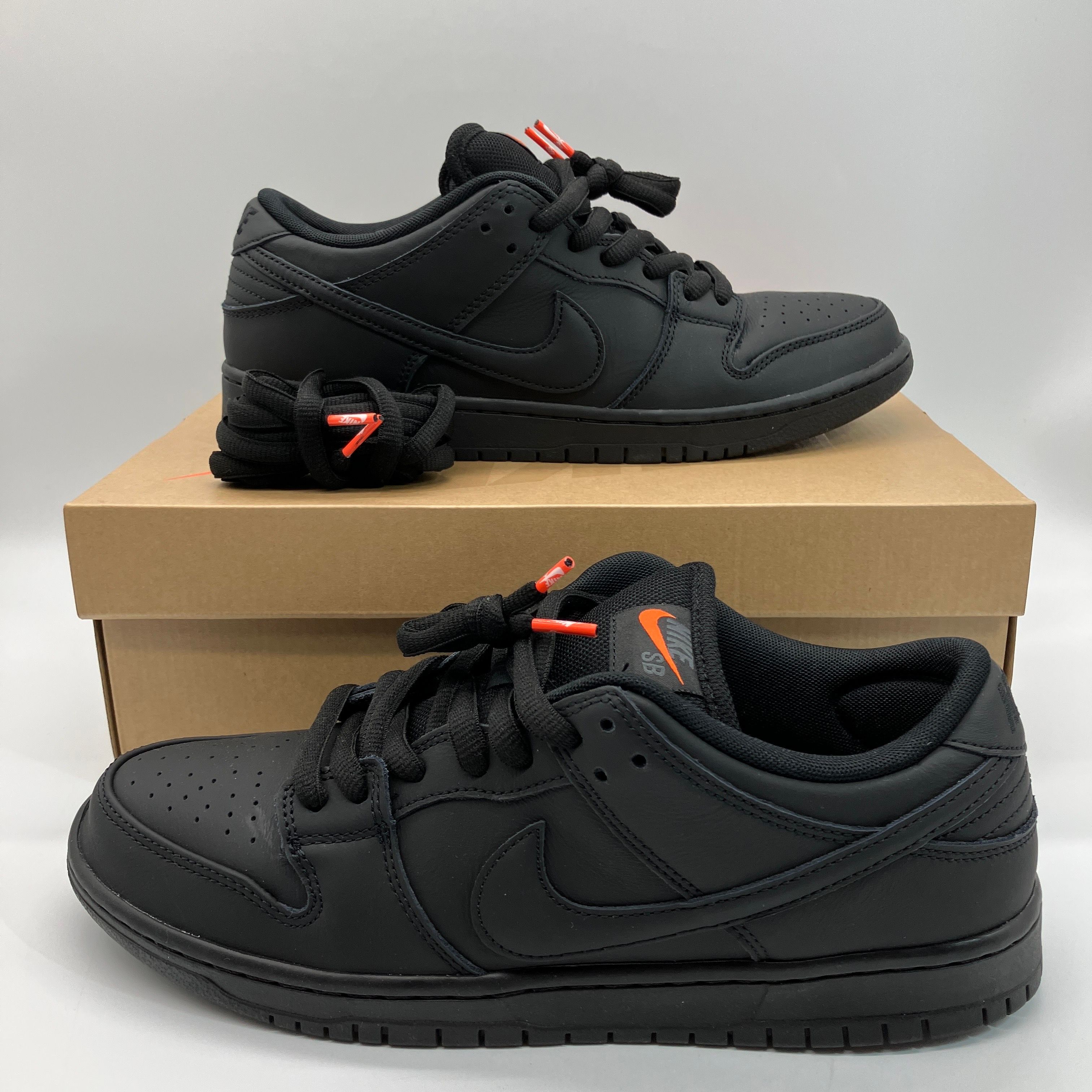 Nike SB Dunk Low Pro ISO "Triple Black"