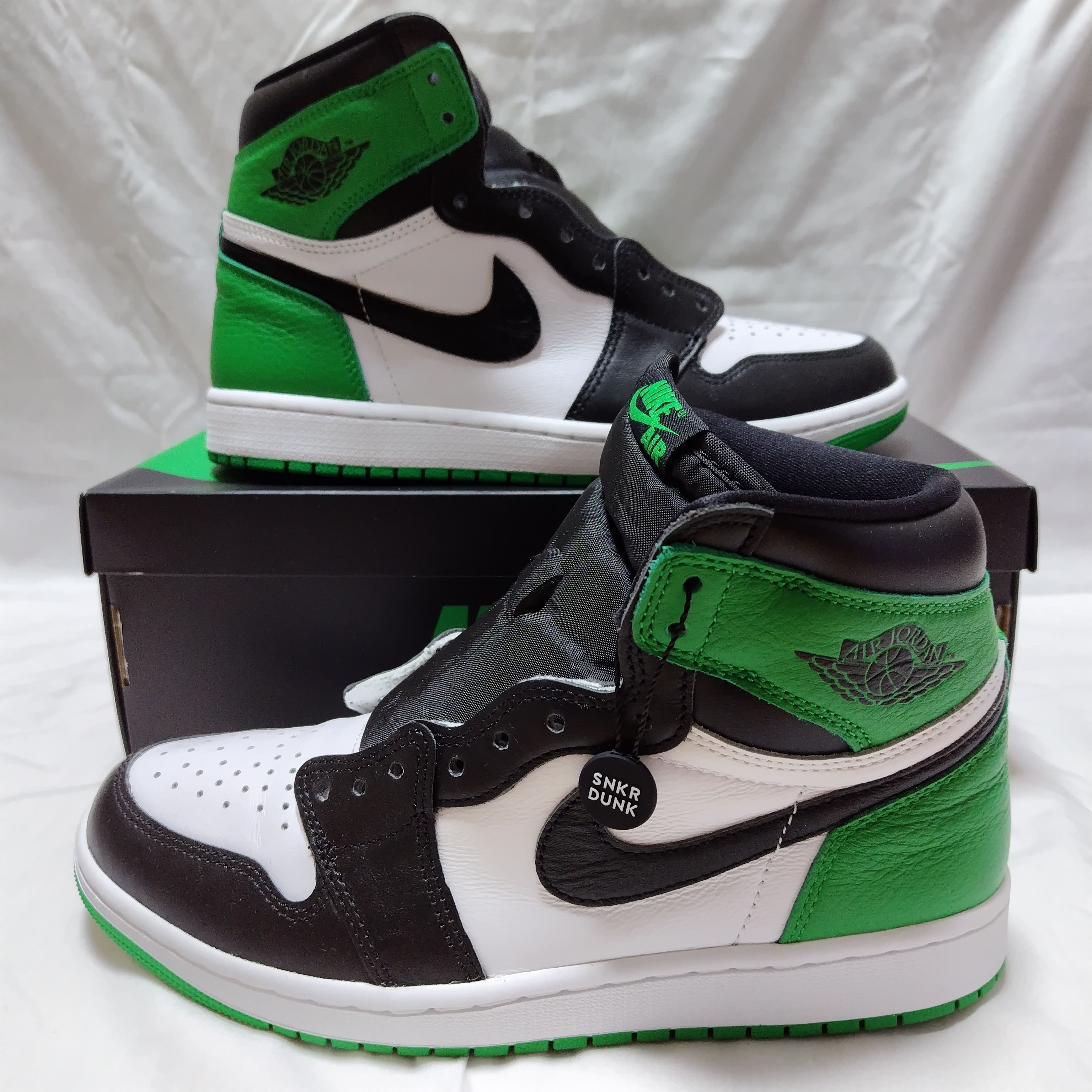 Nike Air Jordan 1 Retro High OG "Celtics/Black and Lucky Green" (2023)