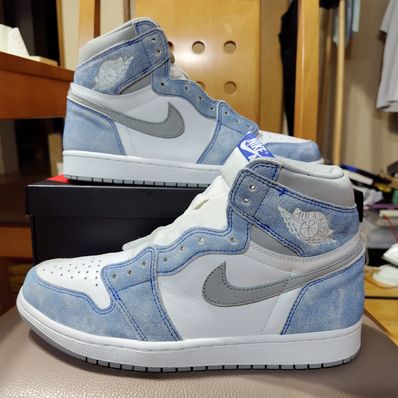 Nike Air Jordan 1 High OG "Hyper Royal"
