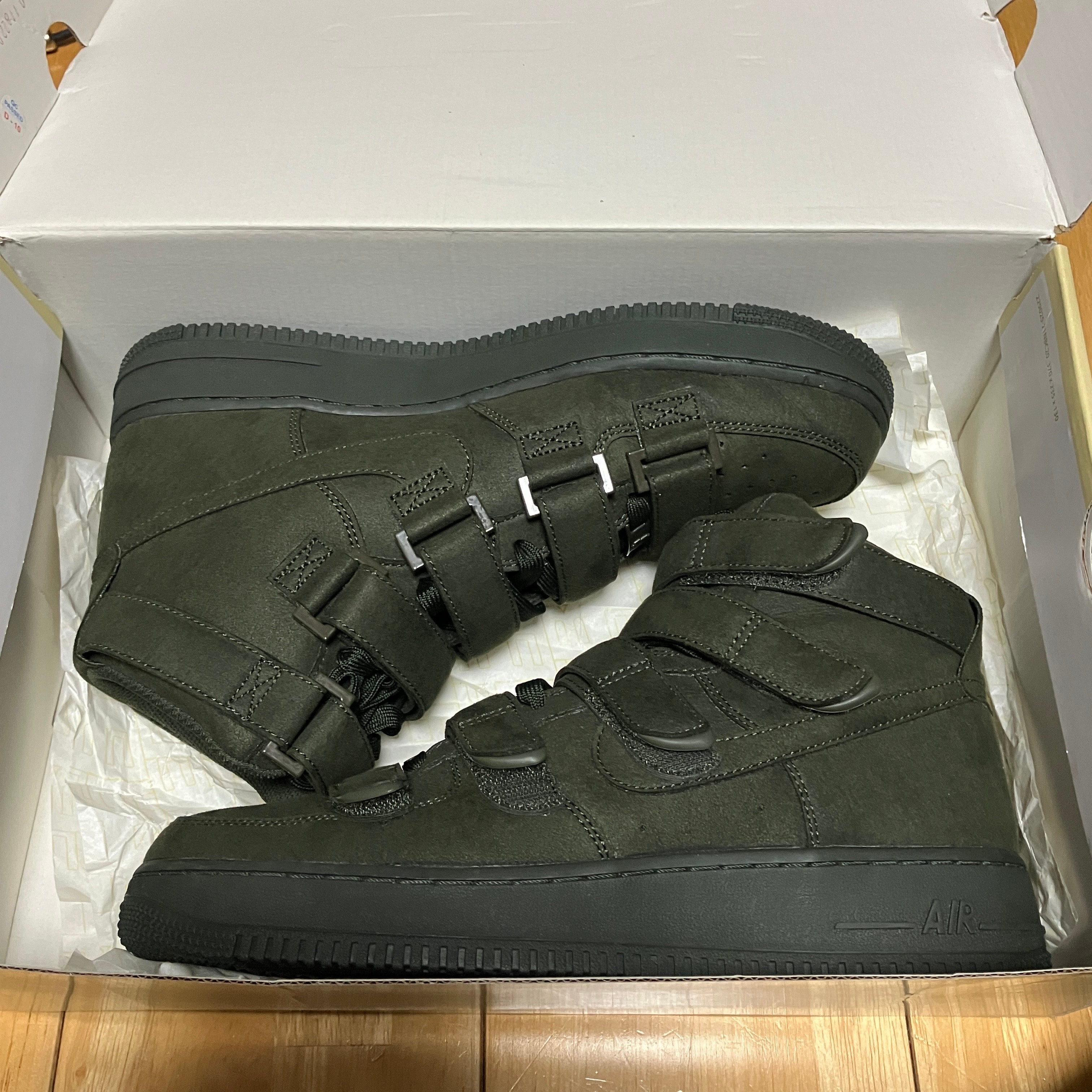 ビリー・アイリッシュ × ナイキ エアフォース1 ハイ ’07 SP "セコイア"