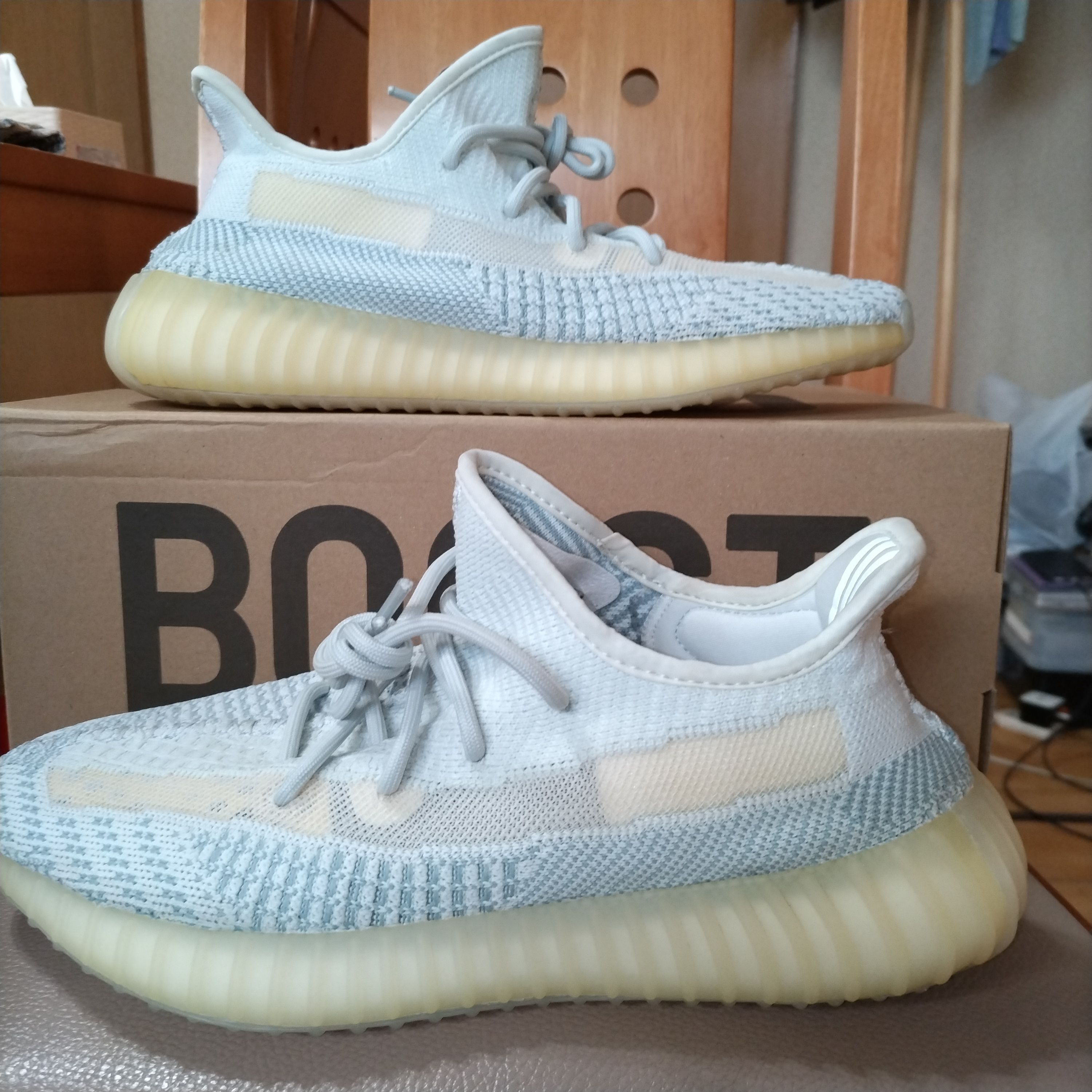 adidas YEEZY Boost 350 V2 "Cloud White"