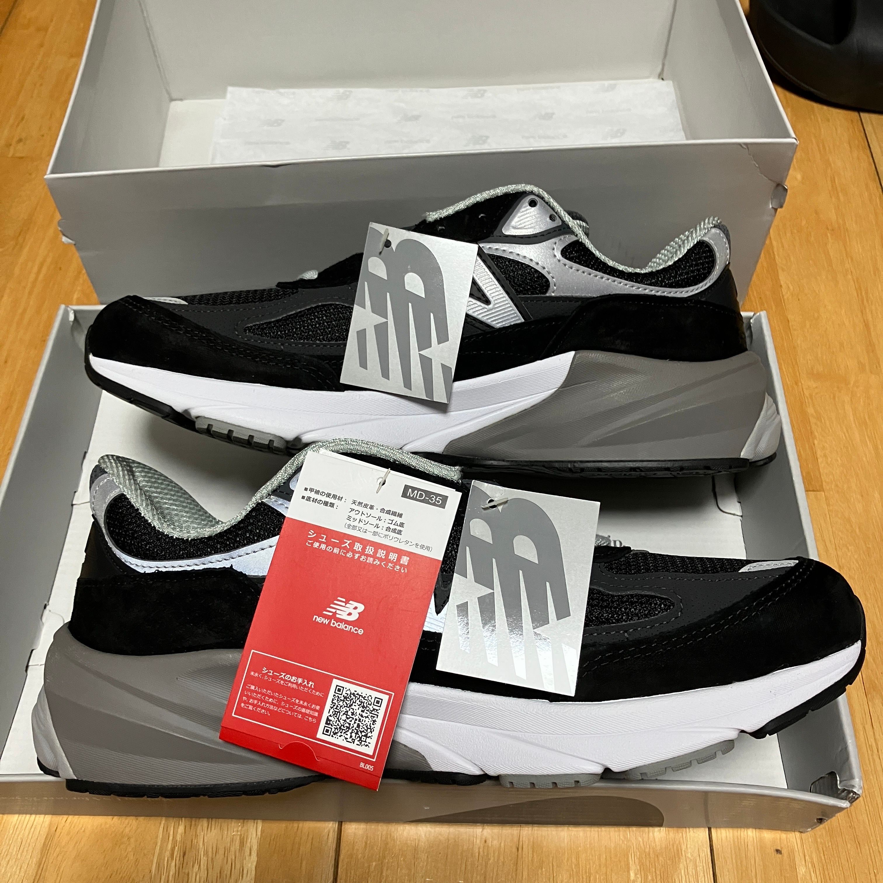 New Balance 990V6 "Black" (Heel NB Logo)