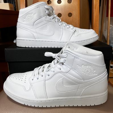 Nike Air Jordan 1 Mid "Triple White"