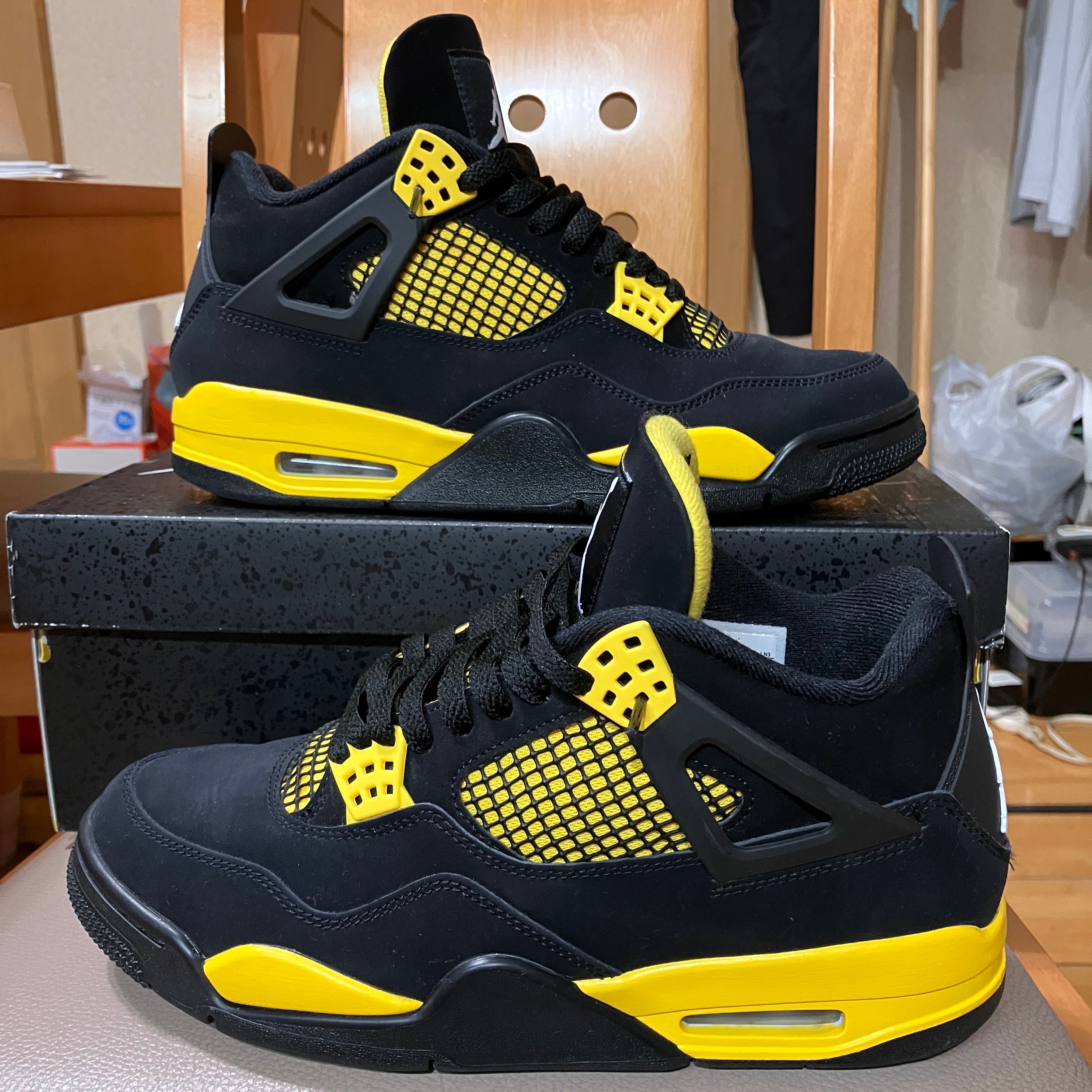 Nike Air Jordan 4 Retro "Thunder"(2023)