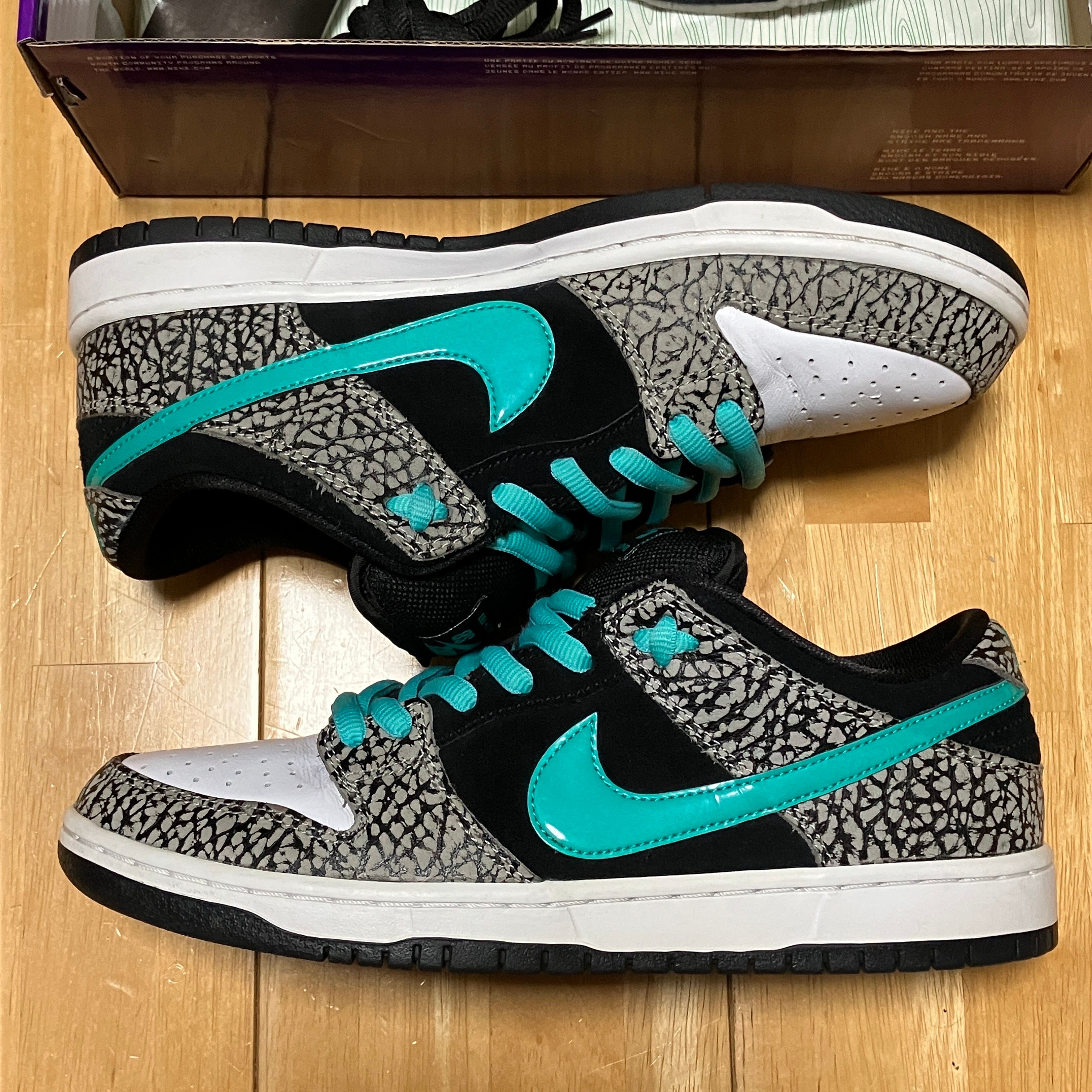 Nike SB Dunk Low "Elephant/Safari"
