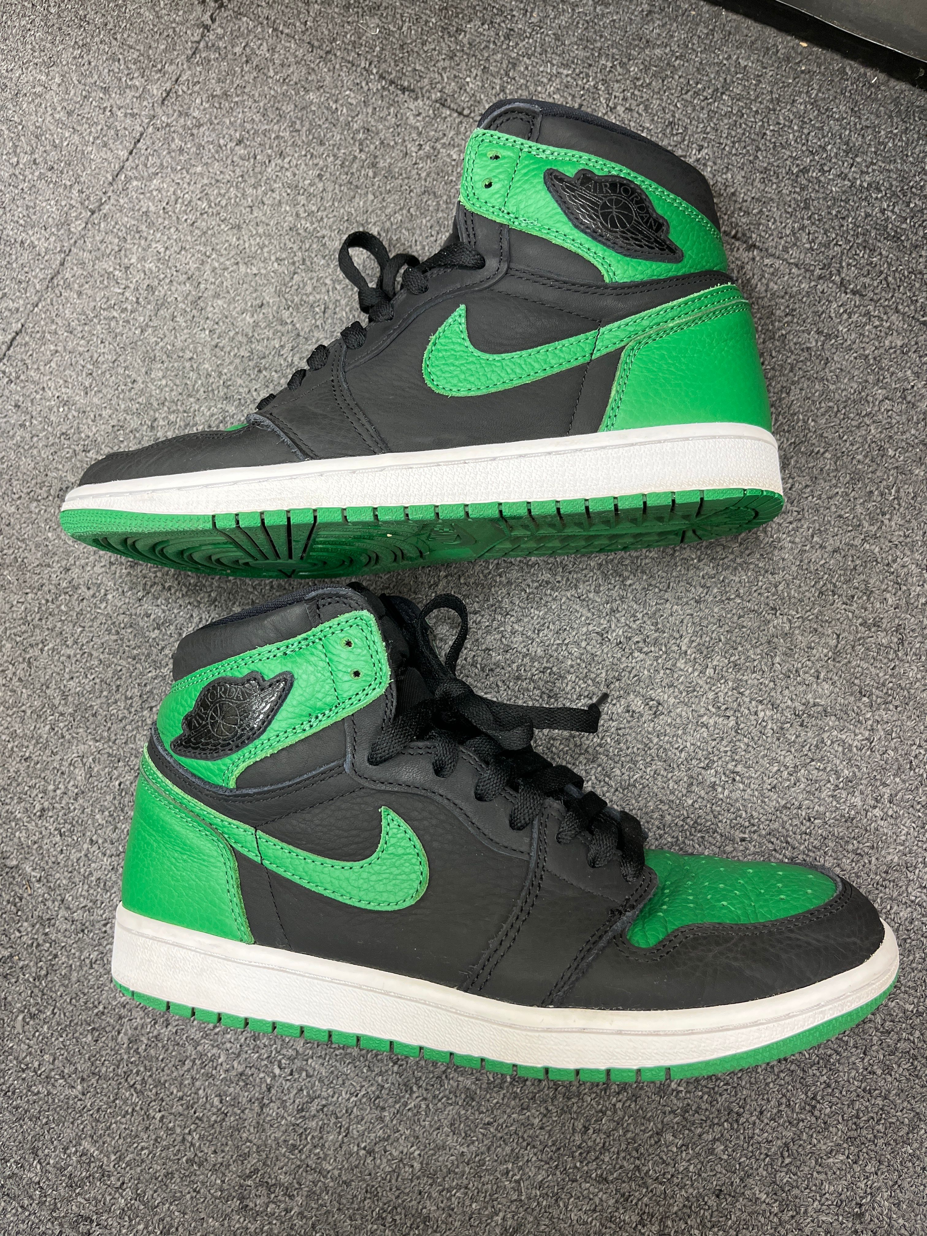 Nike Air Jordan 1 Retro High OG "Black/Pine Green" (2020)      