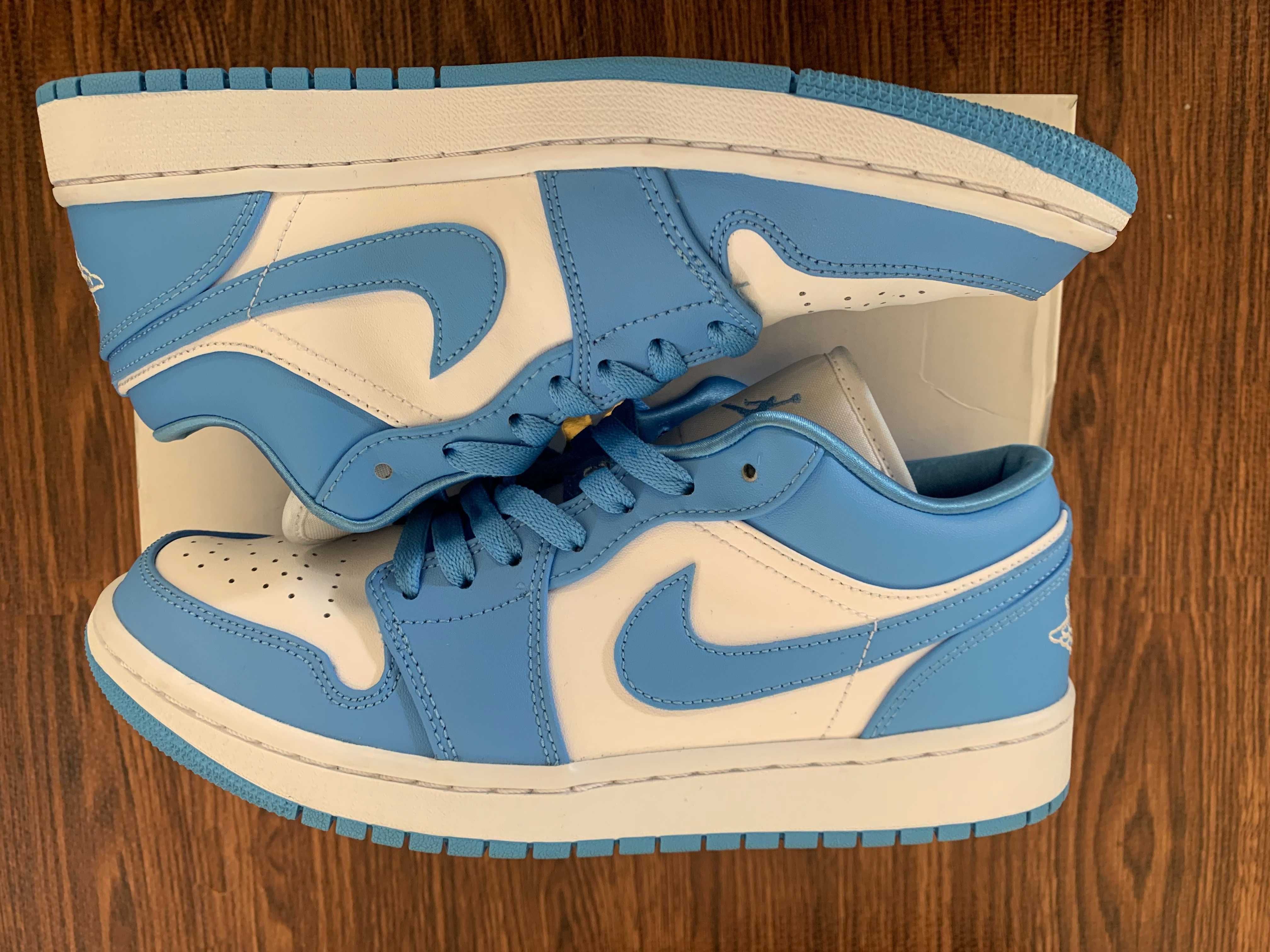 Nike Women's Air Jordan 1 Low "UNC"