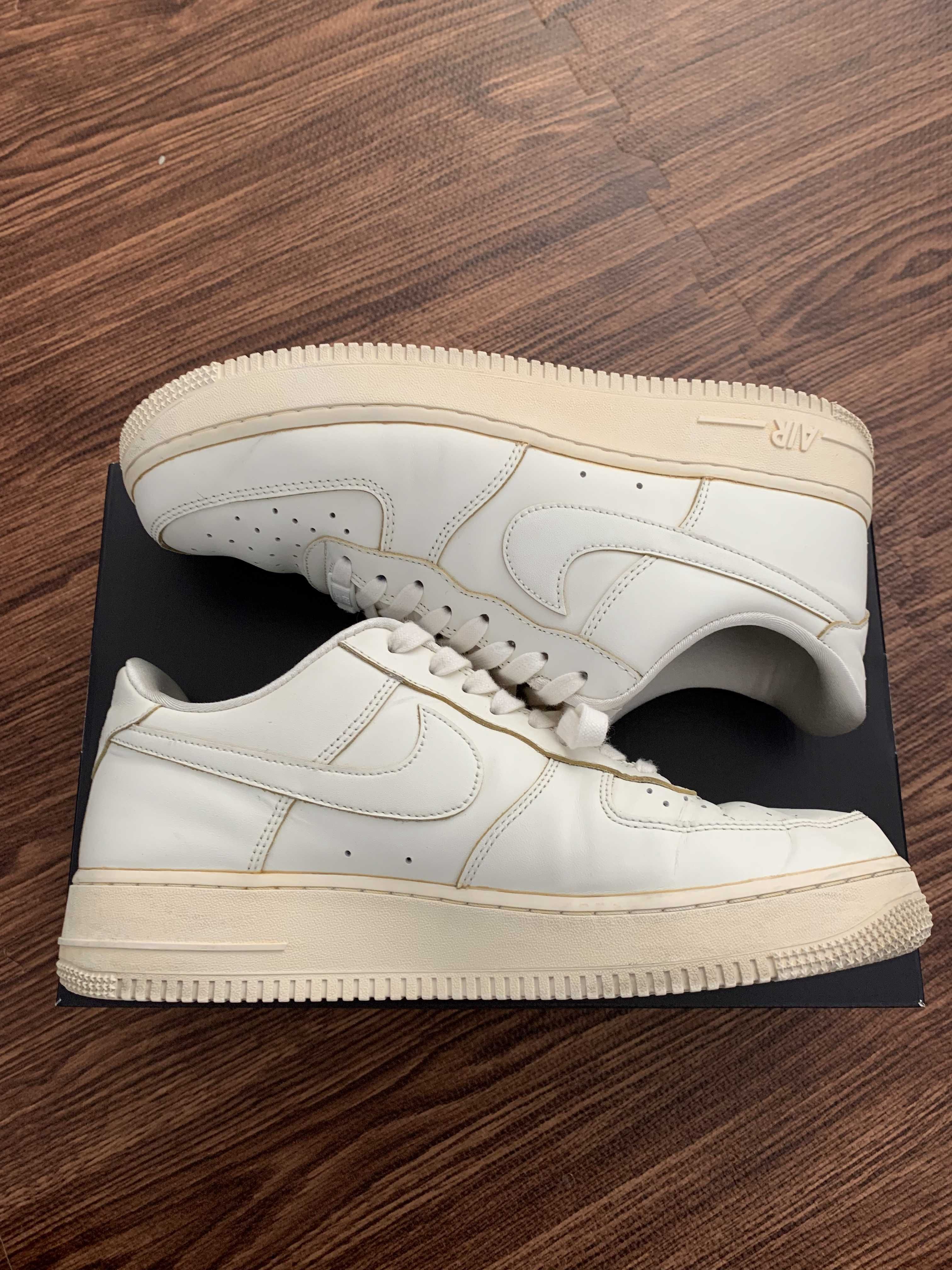 Nike Air Force 1 Low '07 LV8 "Made You Look"