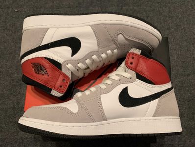 Nike GS Air Jordan 1 High OG "Light Smoke Grey"