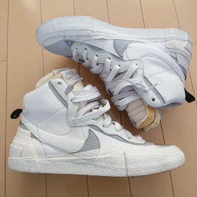 sacai × NIKE BLAZER MID "WHITE/WOLF GREY"