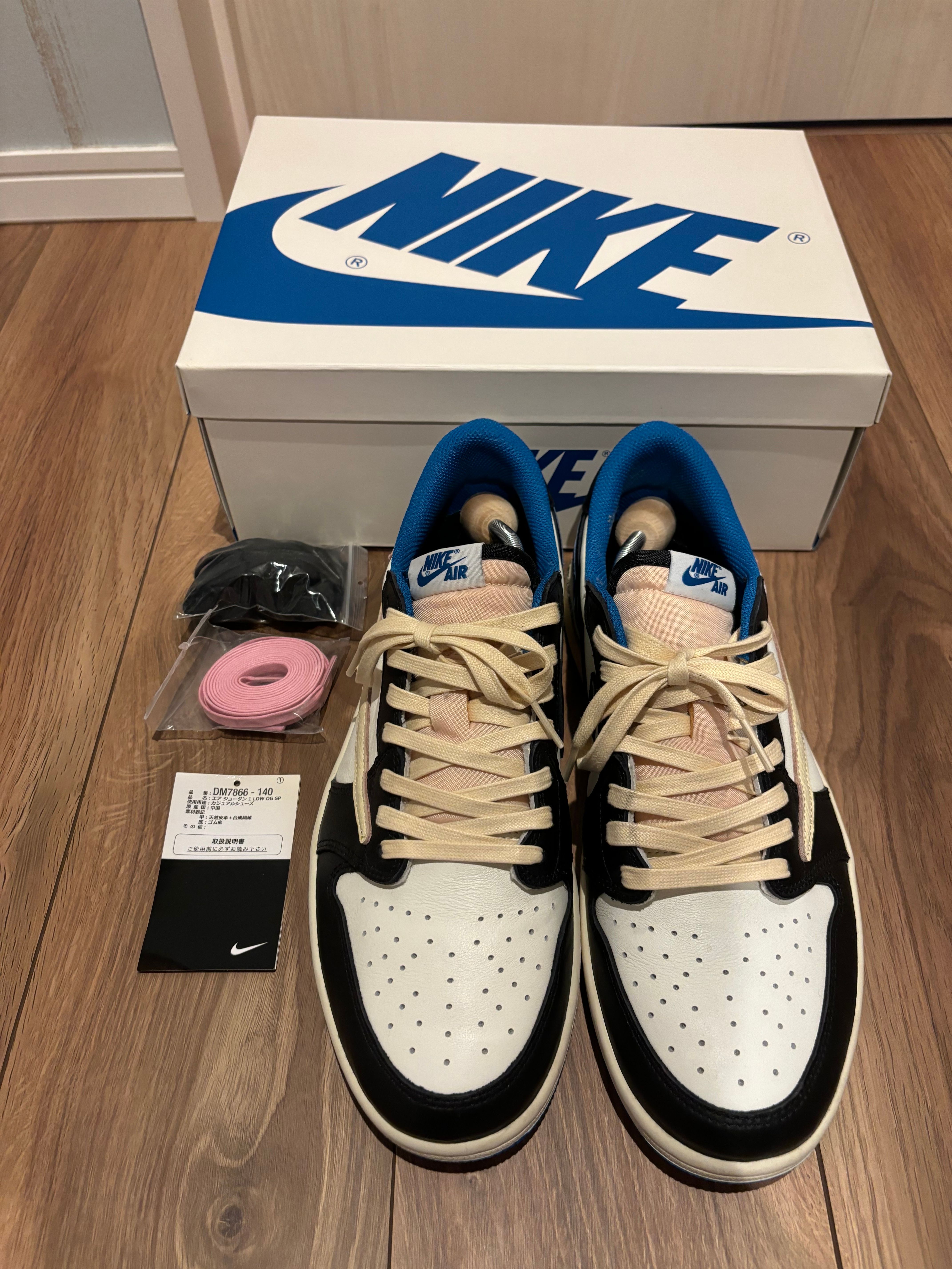 Travis Scott × fragment design × Nike Air Jordan 1 Low OG SP "Military Blue"