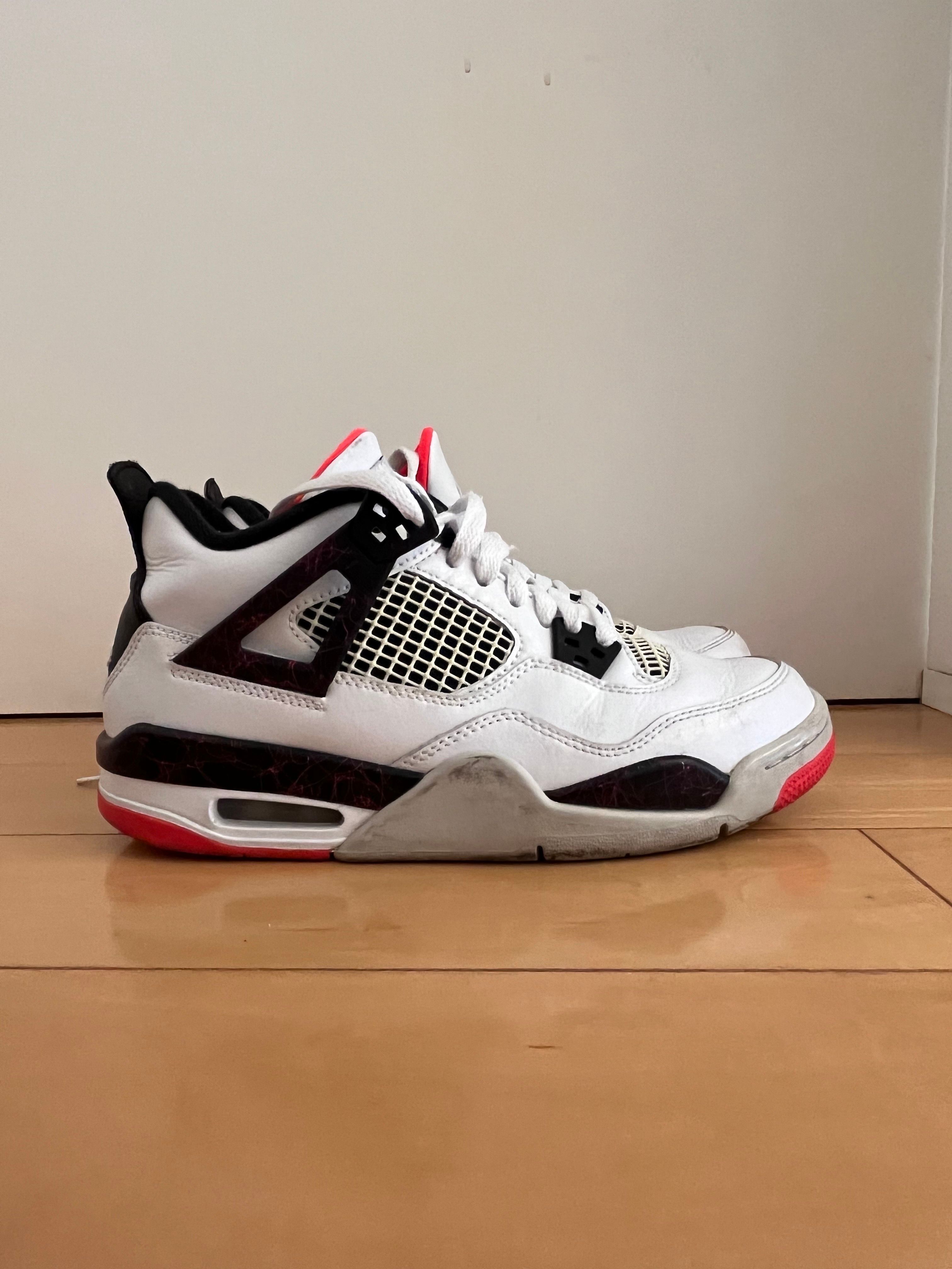 NIKE GS AIR JORDAN 4 RETRO "FLIGHT NOSTALGIA"