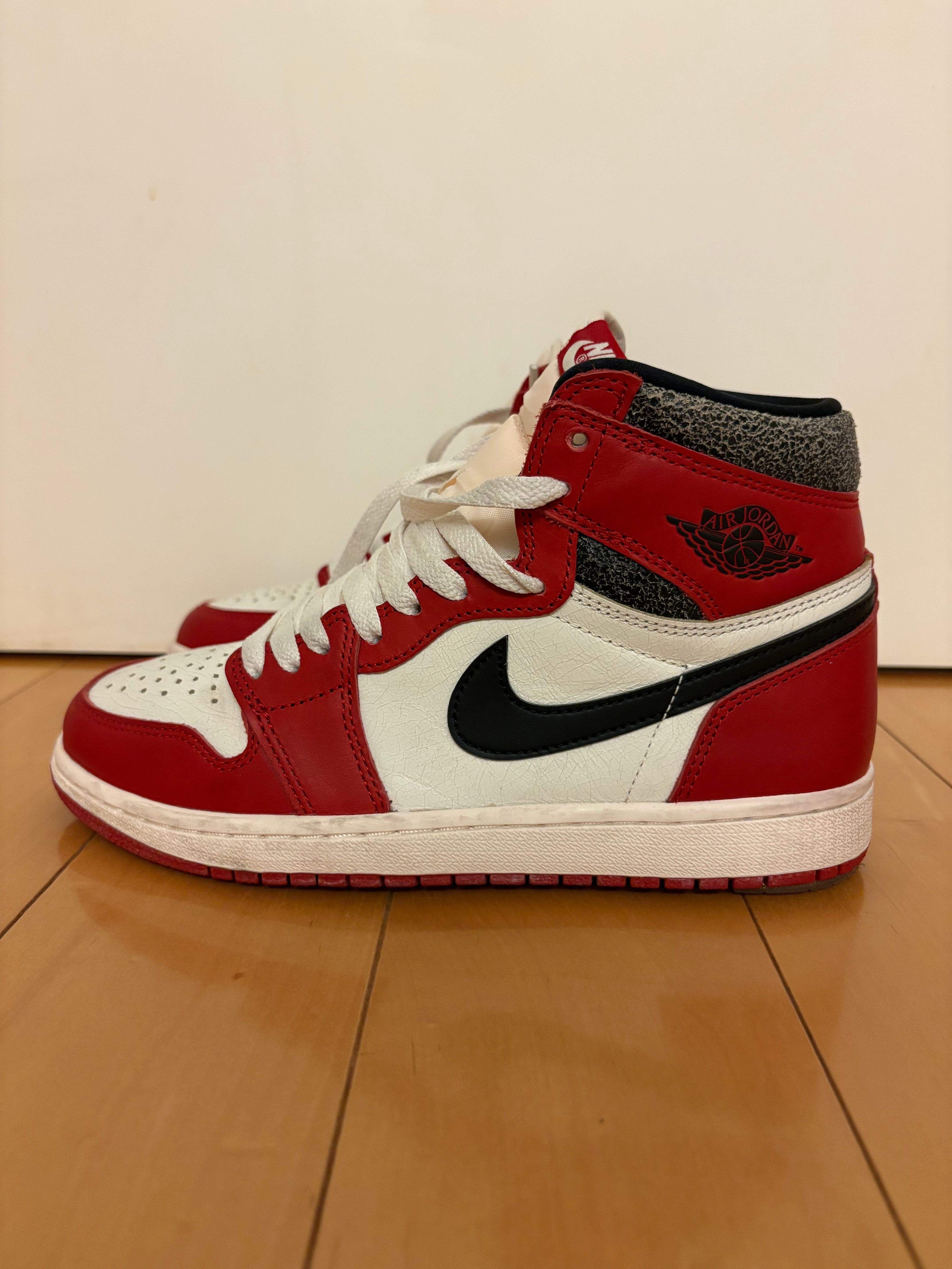 Nike Air Jordan 1 High OG "Lost & Found/Chicago"
