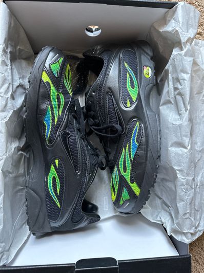 Supreme × Nike Air Zoom Streak Spectrum Plus "Black"