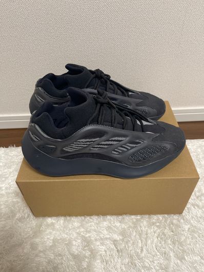 adidas YEEZY 700V3 "Alvah"
