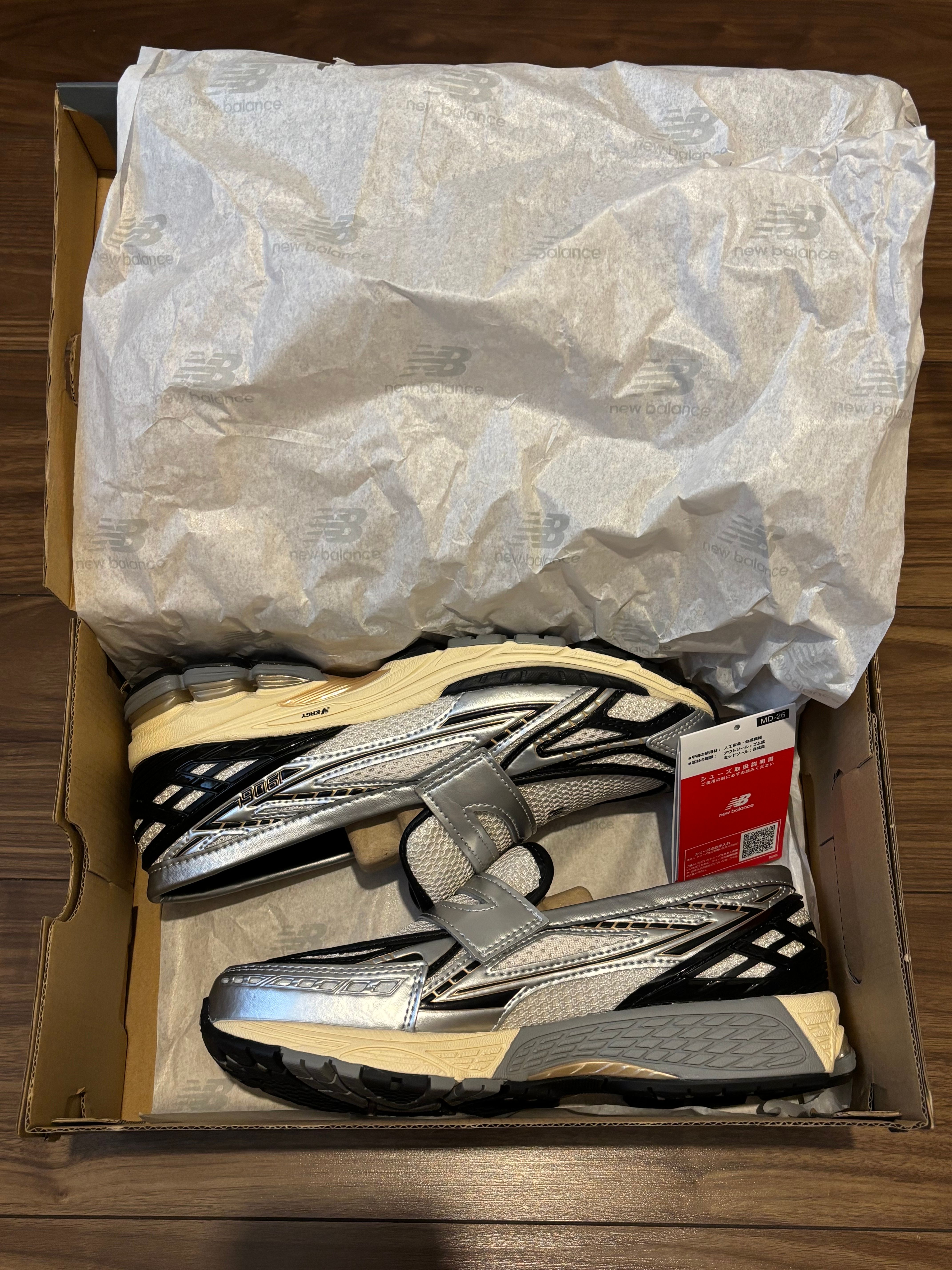 New Balance 1906L "Silver Metallic/Cream"