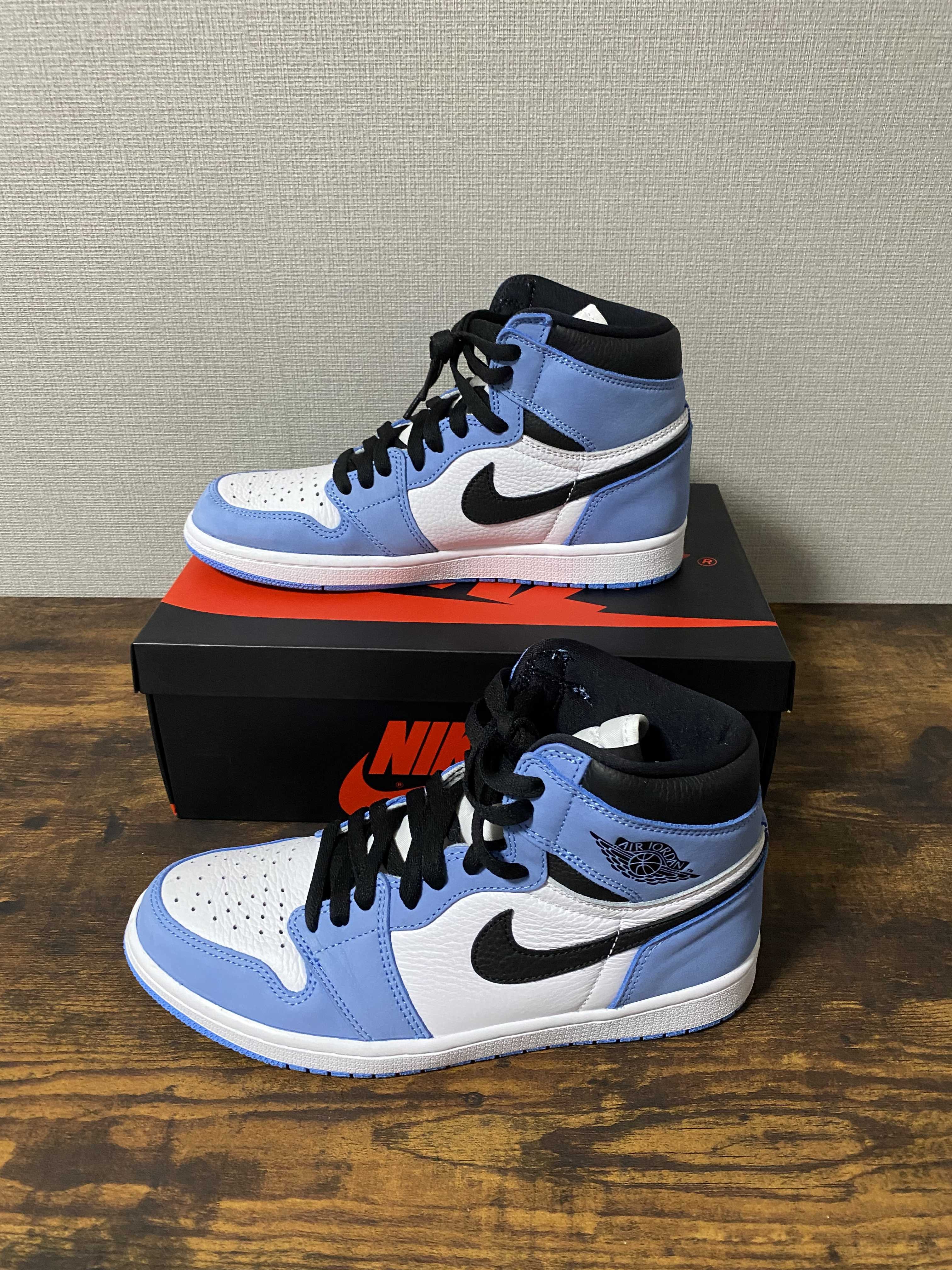 Nike Air Jordan 1 High OG "University Blue"