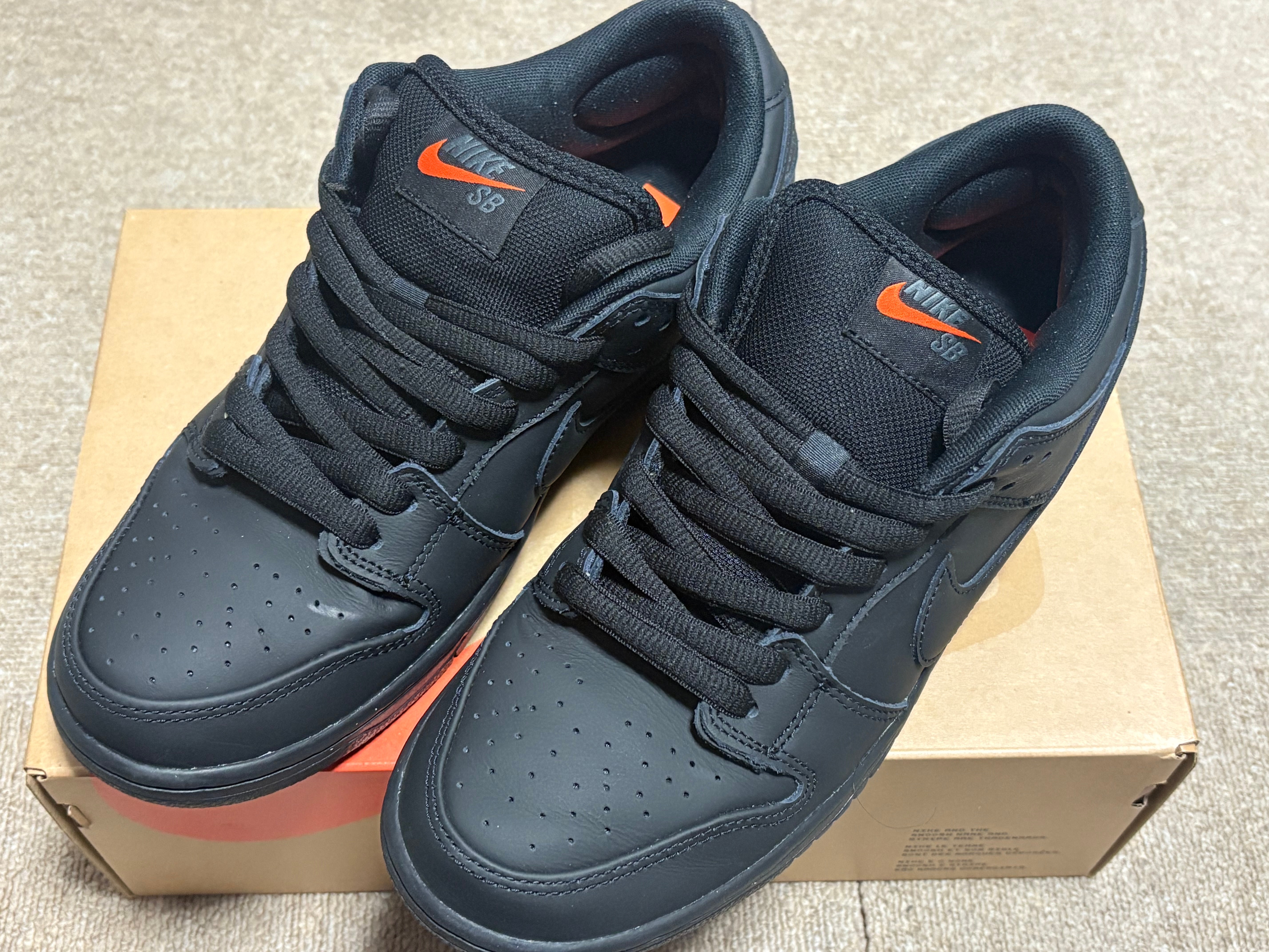 Nike SB Dunk Low Pro ISO "Triple Black"