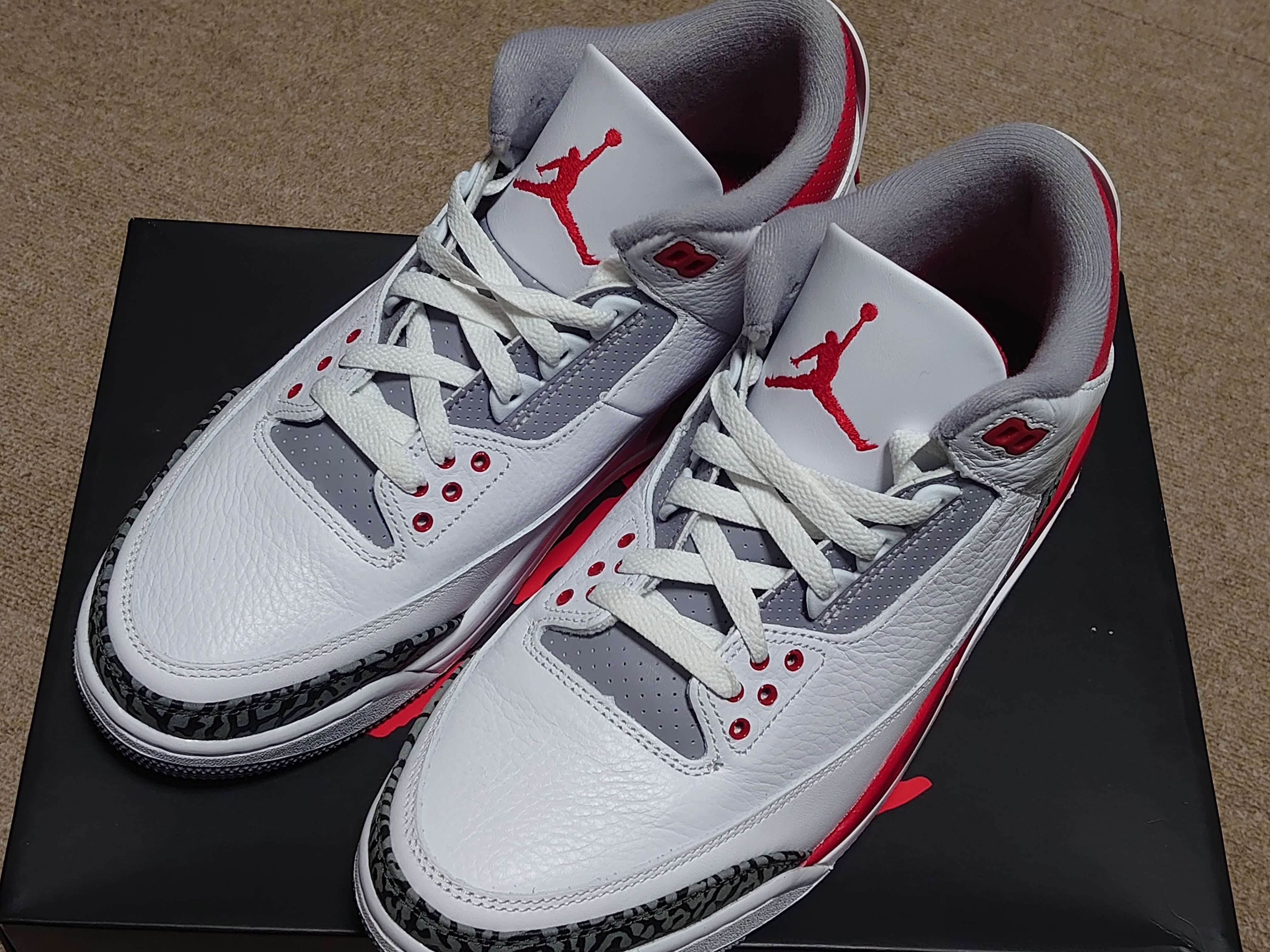 Nike Air Jordan 3 Retro OG "Fire Red" (2022)