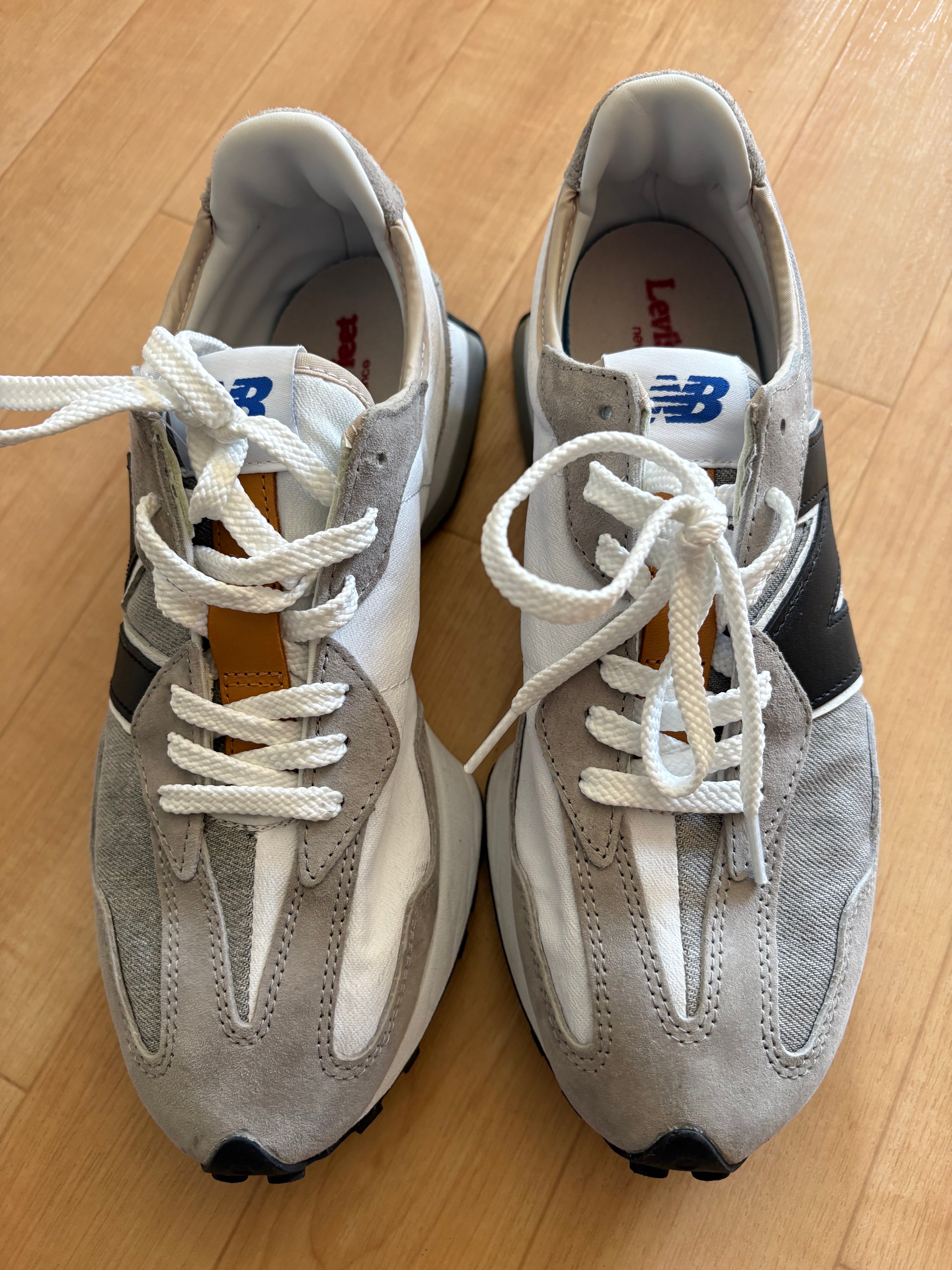 リーバイス × ニューバランス 327 "グレー"