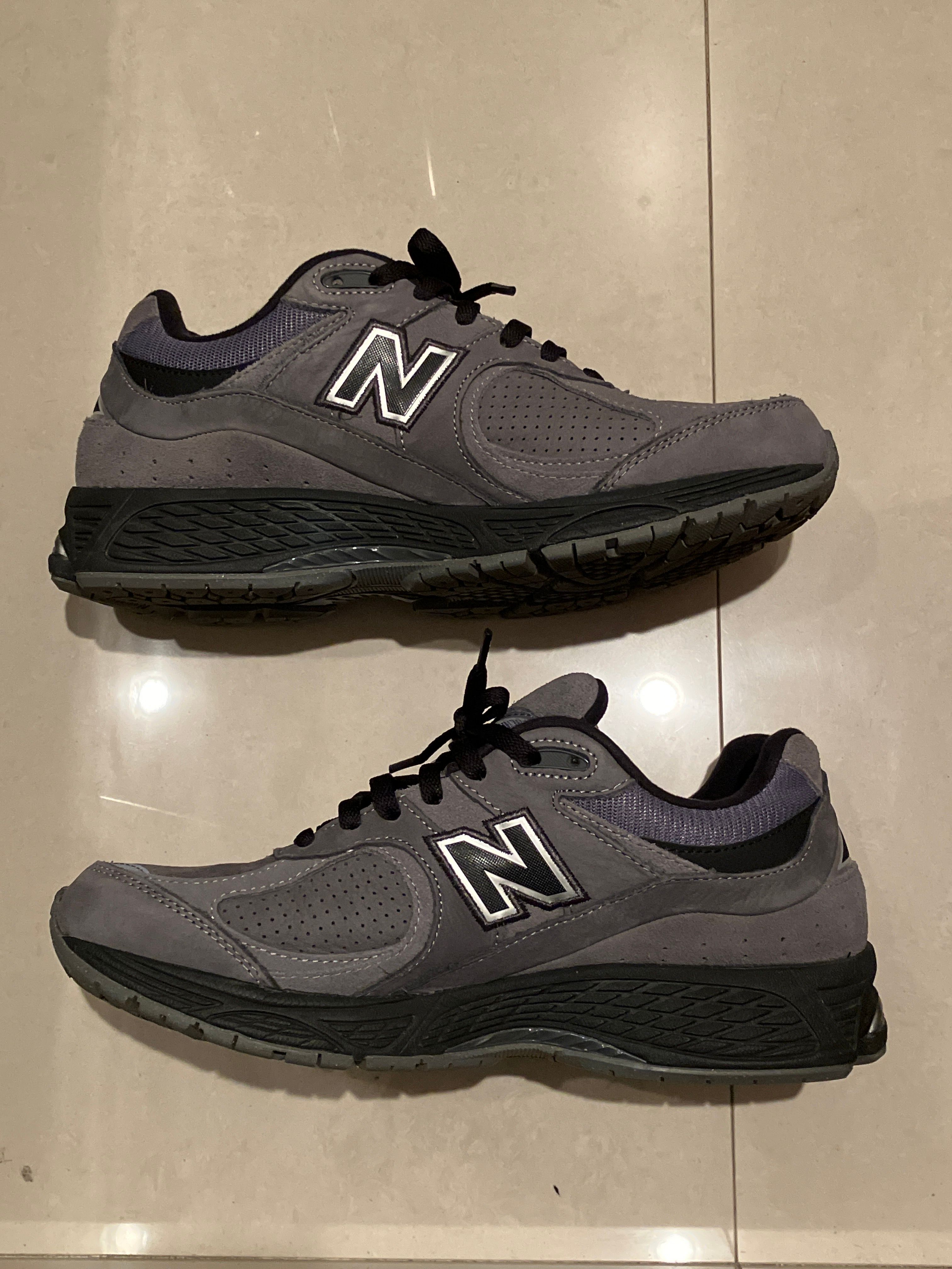 New Balance 2002R "Dark Gray"