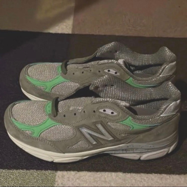 Patta × New Balance 990V3 Keep Your Family Close "Olive"