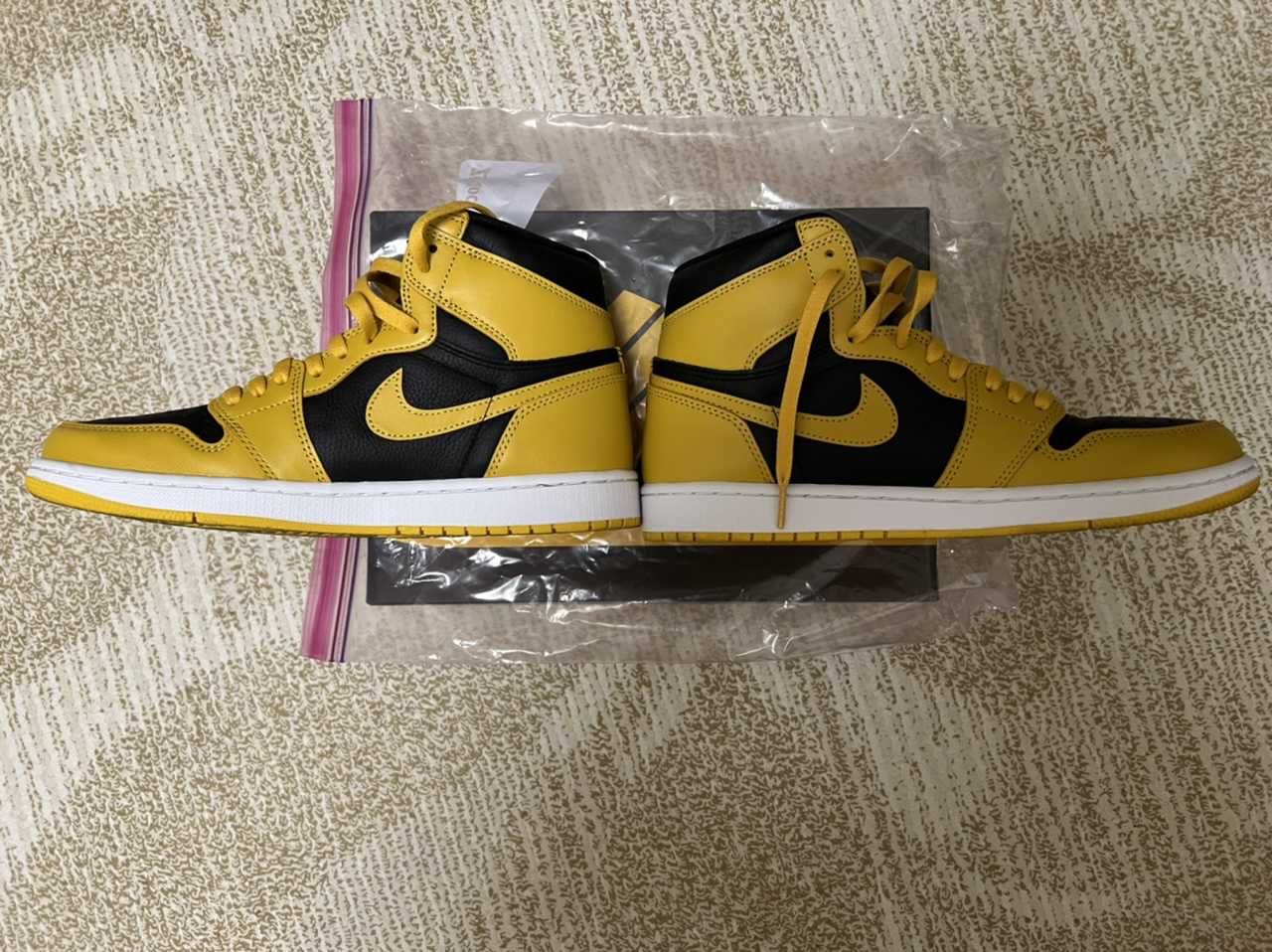 Nike Air Jordan 1 High OG "Pollen" 