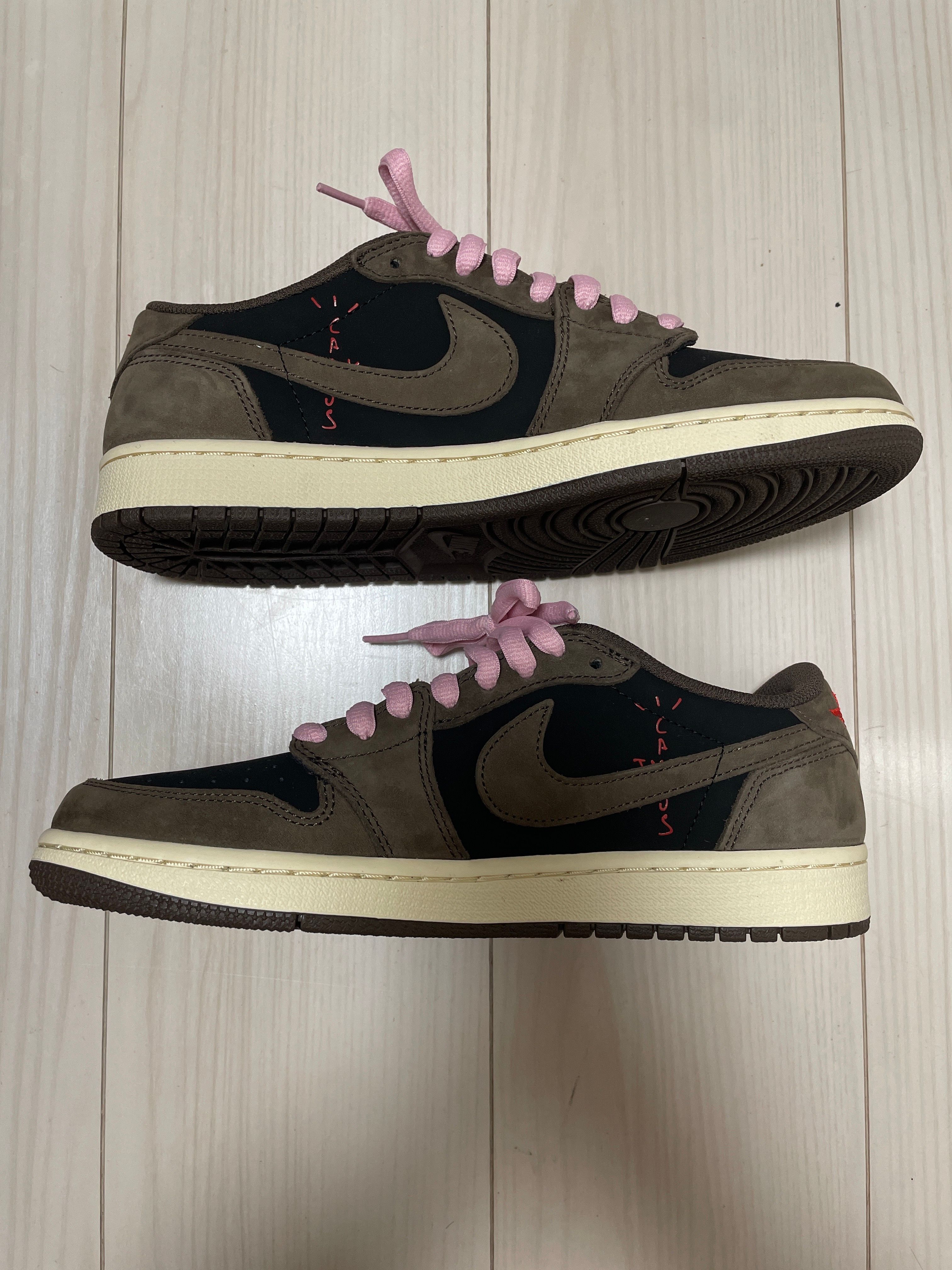 Travis Scott × Nike Air Jordan 1 Low OG SP-T "Black/Dark Mocha"
