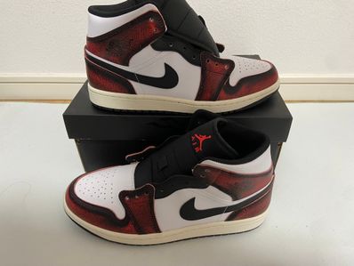 Nike Air Jordan 1 Mid "Wear Away"