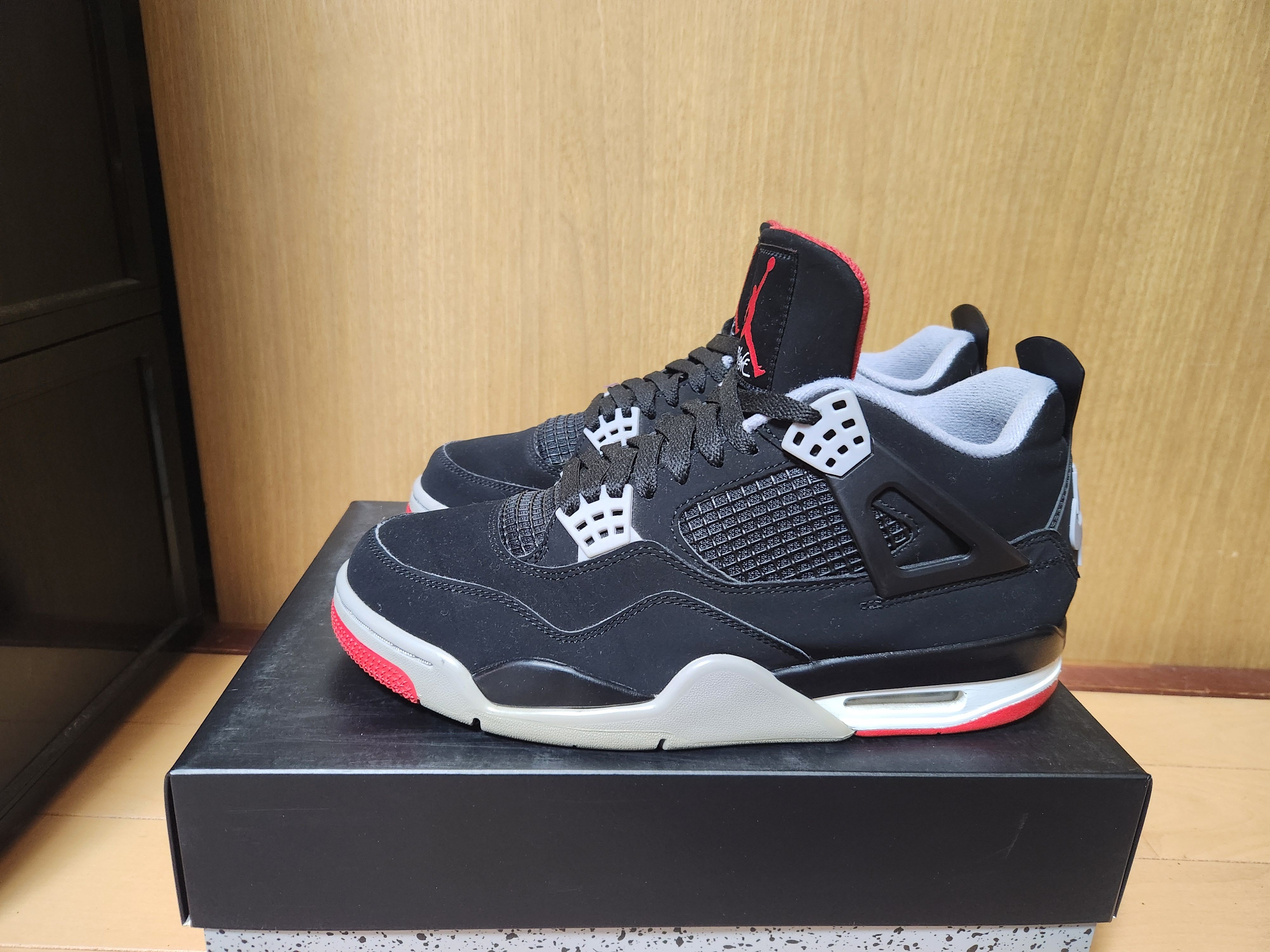 Nike Air Jordan 4 Retro "Bred" (2019)