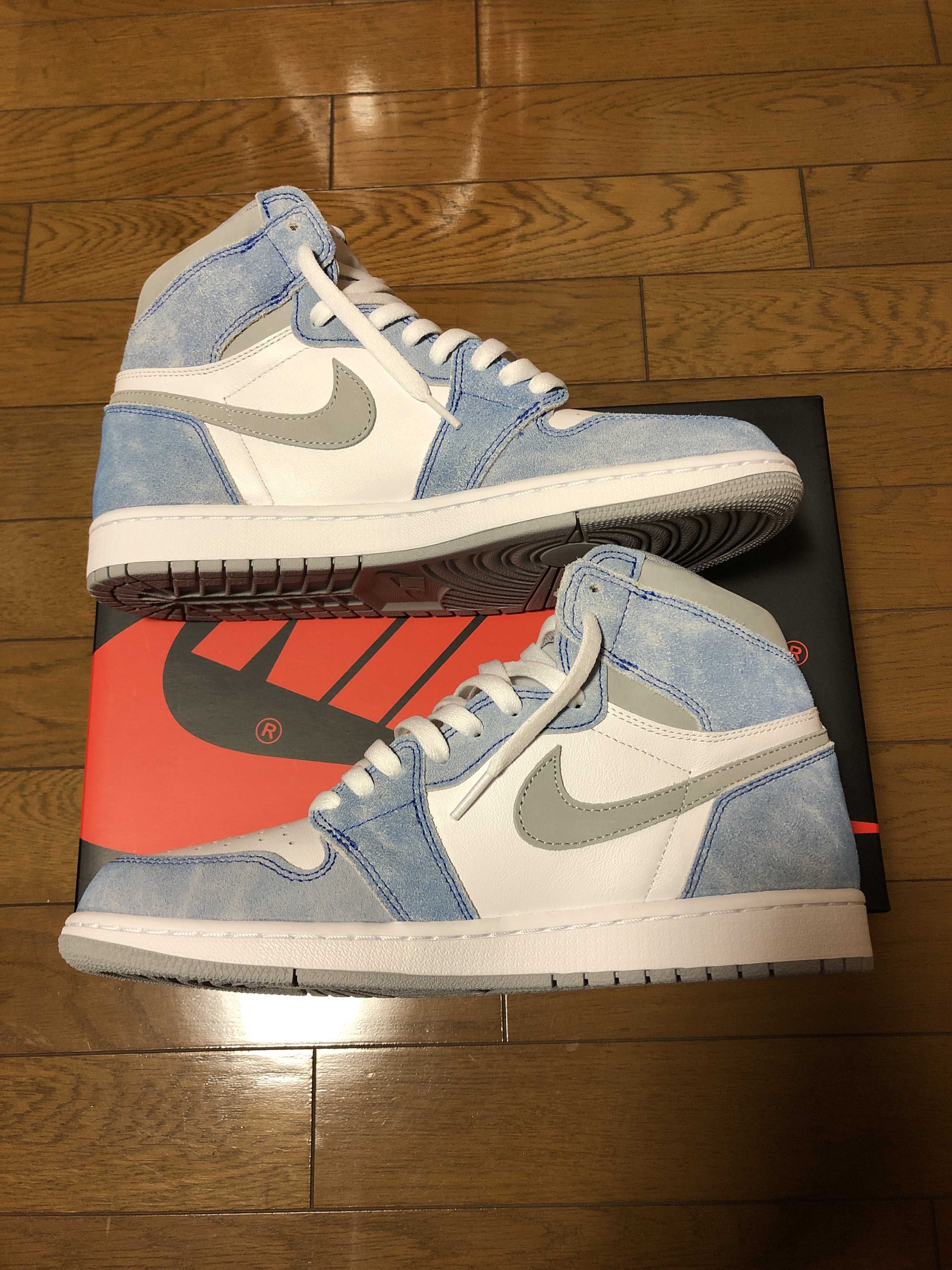 Nike Air Jordan 1 High OG "Hyper Royal"