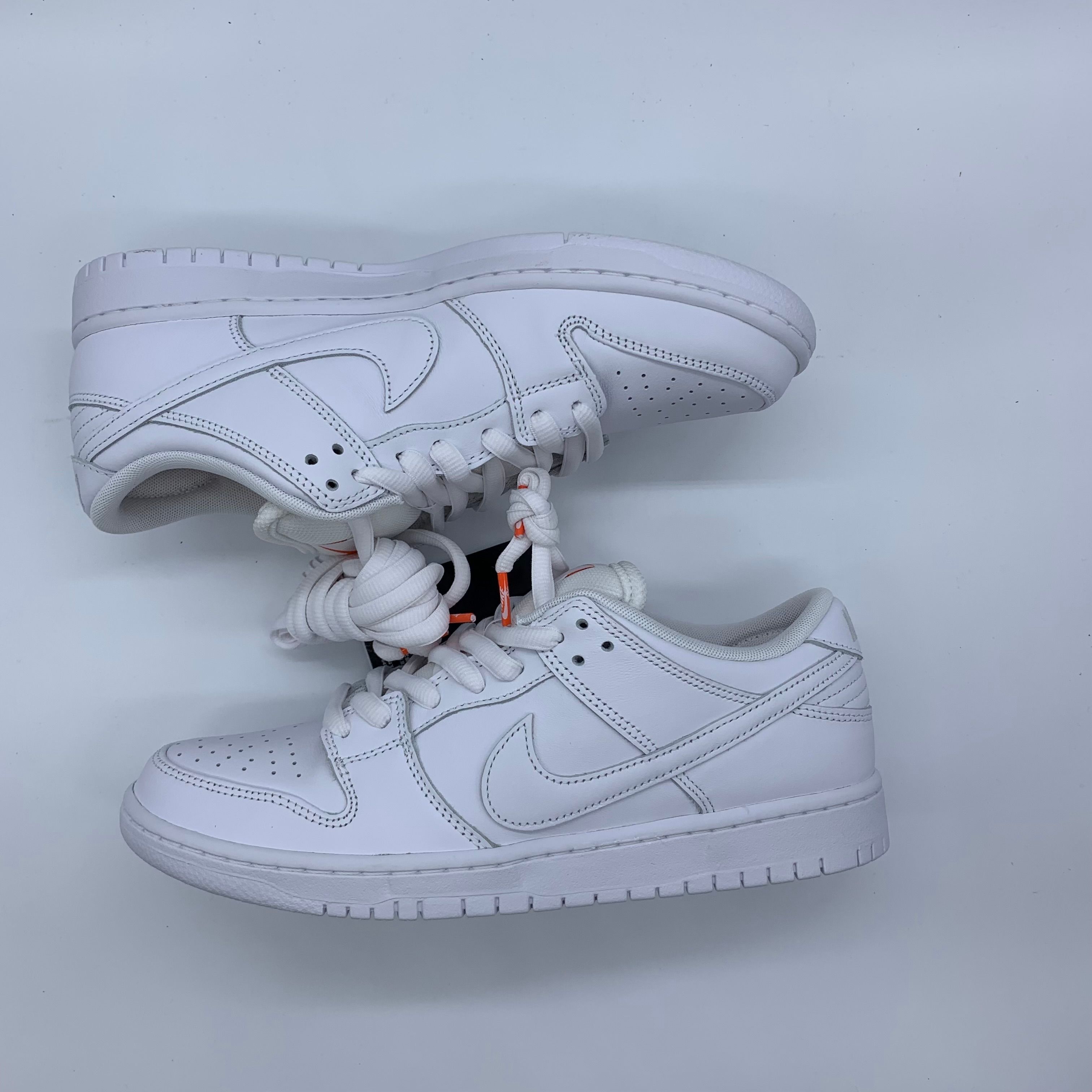 Nike SB Dunk Low Pro ISO "Triple White"