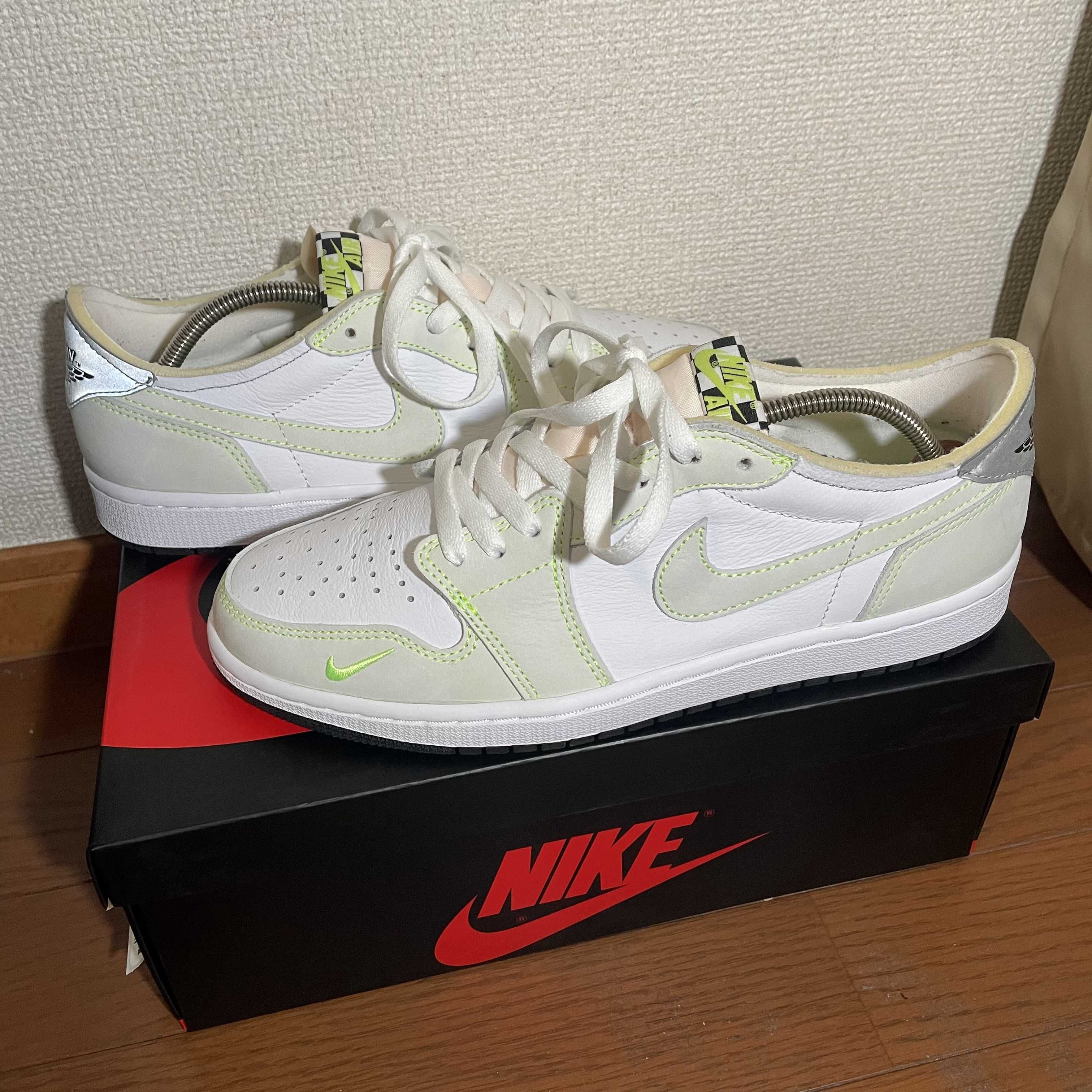 Nike Air Jordan 1 Low OG "Ghost Green"