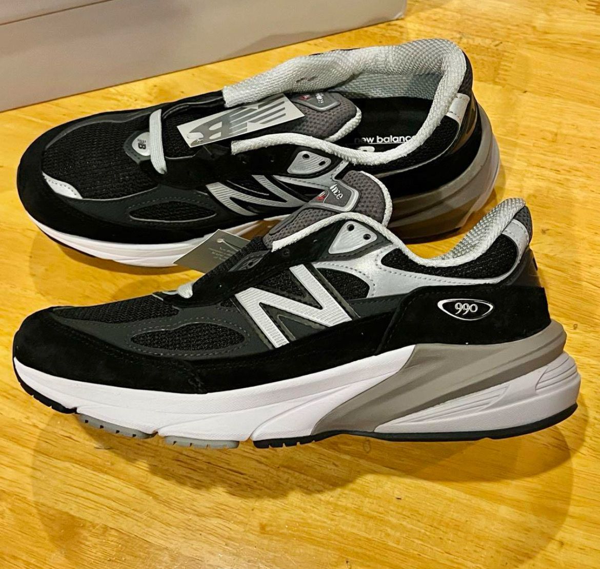 New Balance 990V6 "Black" (Heel NB Logo)