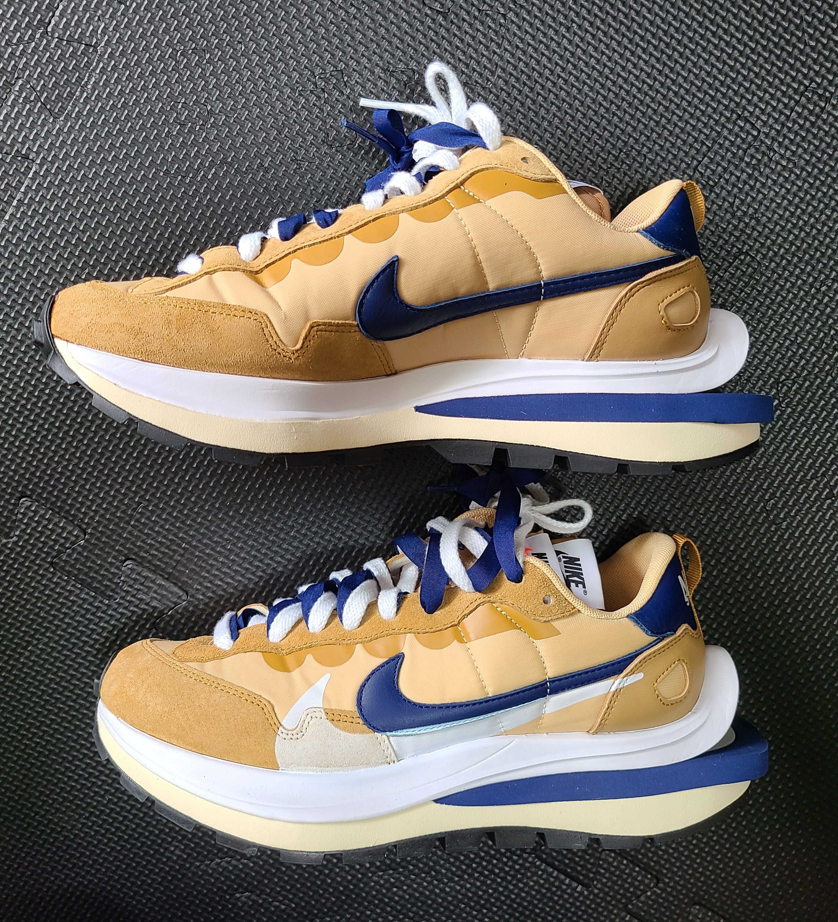 Sacai × Nike Vapor Waffle "Sesame And Blue Void"