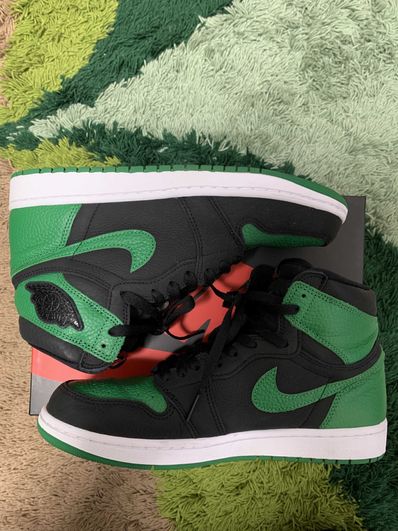 Nike Air Jordan 1 Retro High OG "Black/Pine Green" (2020)