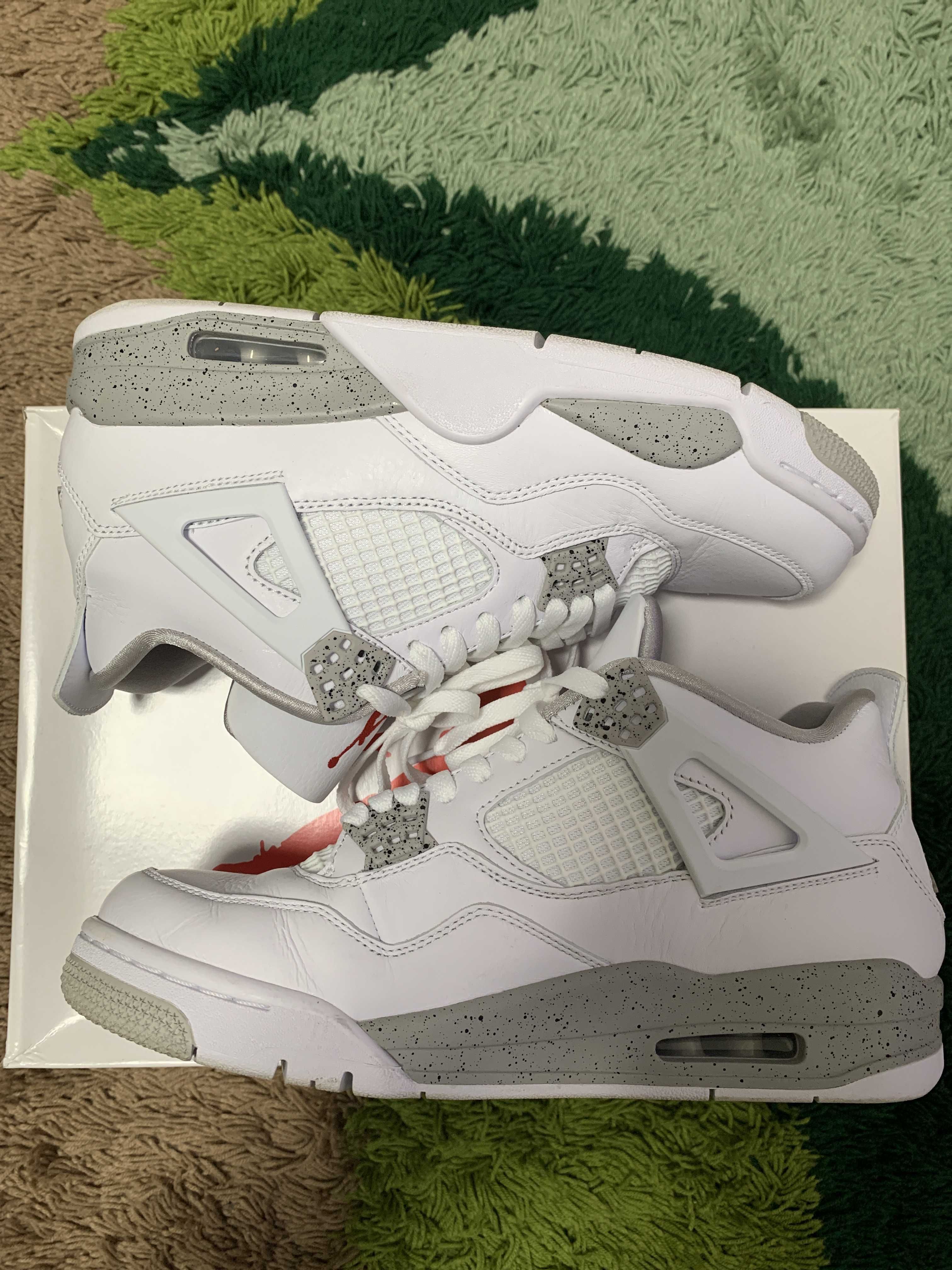 Nike Air Jordan 4 "Tech White"  