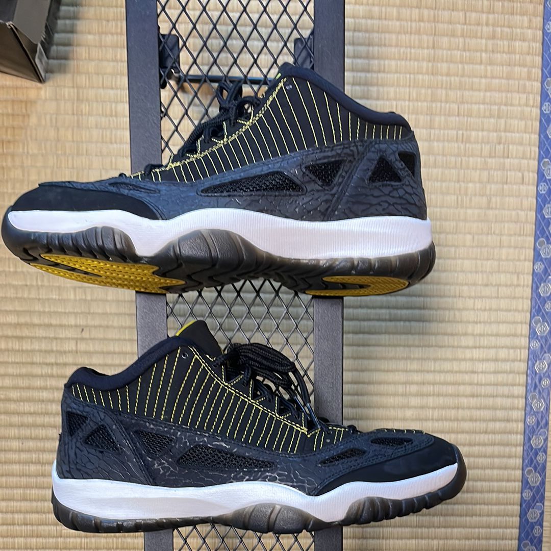 NIKE AIR JORDAN 11 RETRO LOW IE BLACK ZEST