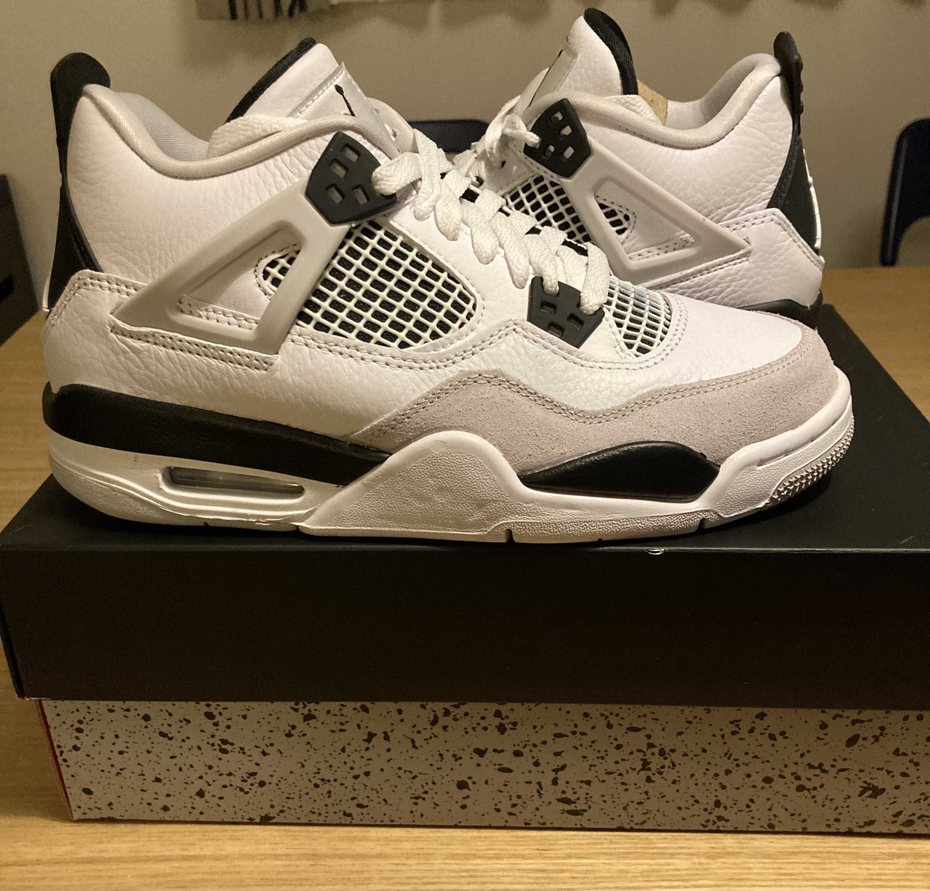 Nike GS Air Jordan 4 "Military Black"