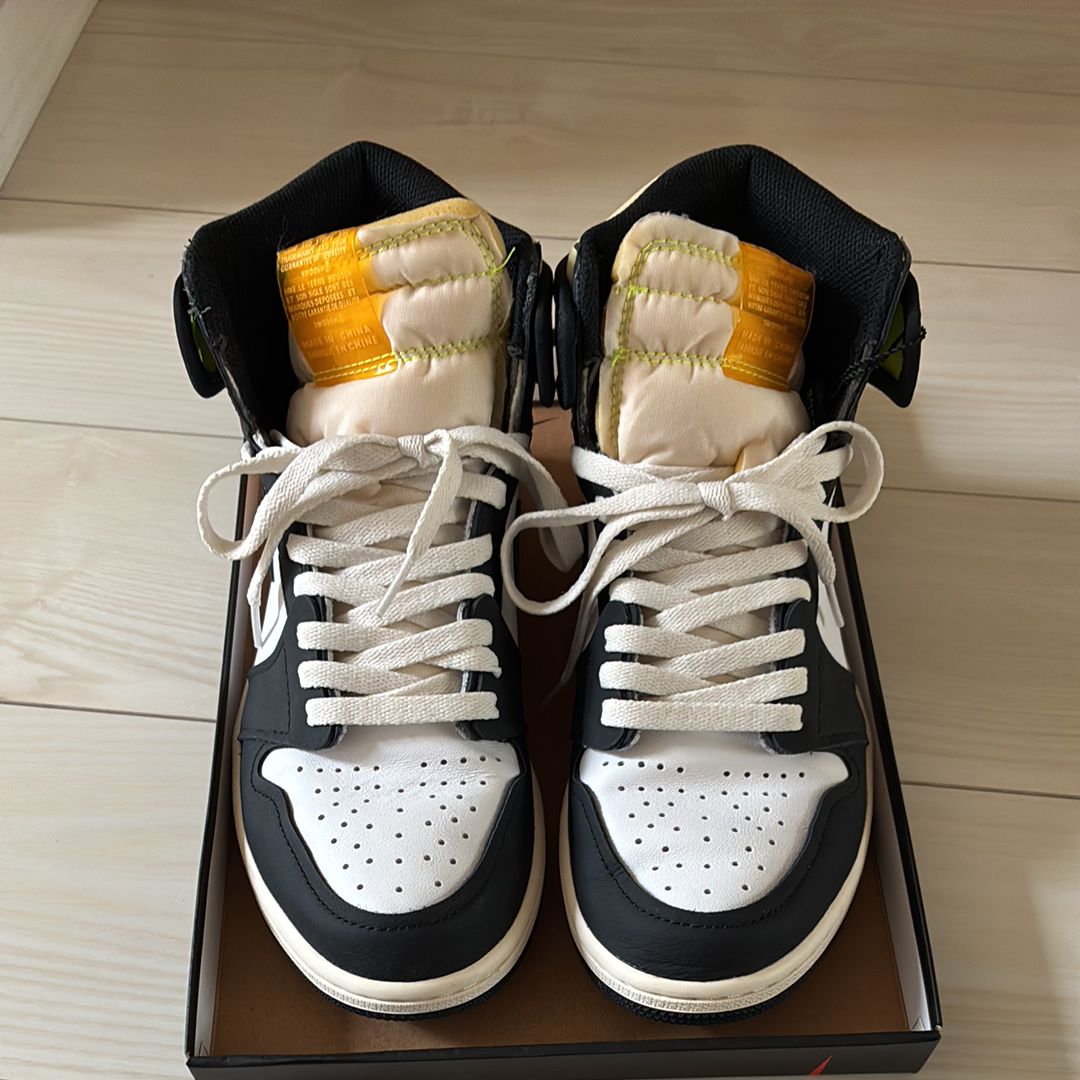 Nike Air Jordan 1 High OG "Volt Gold"