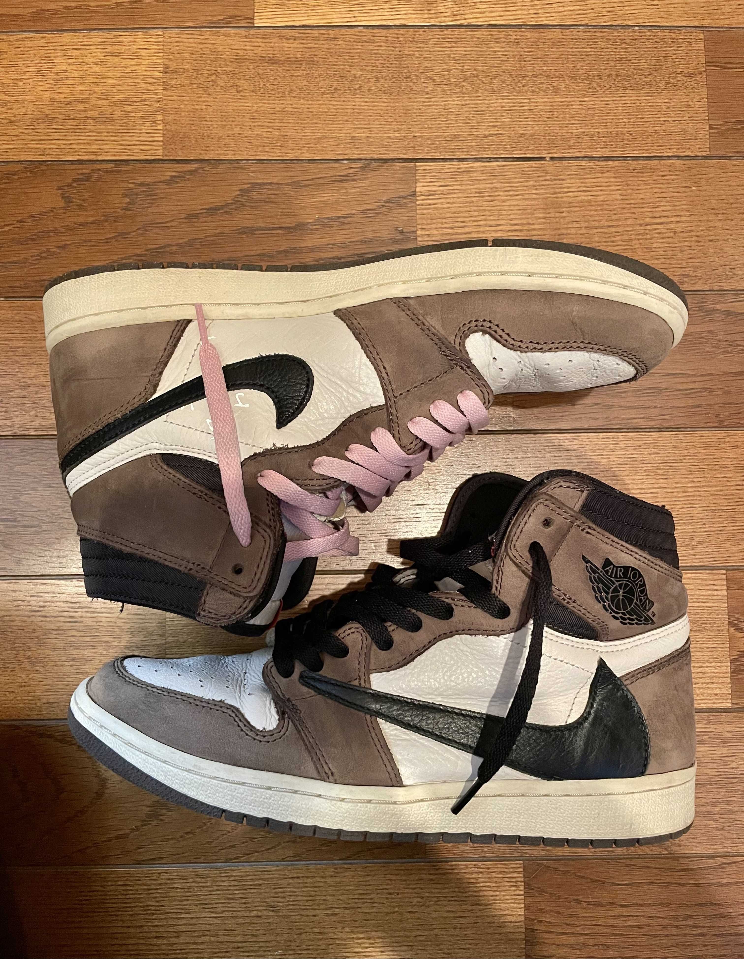 Travis Scott × Nike Air Jordan 1 Retro High OG TS SP "Sail/Dark Mocha"