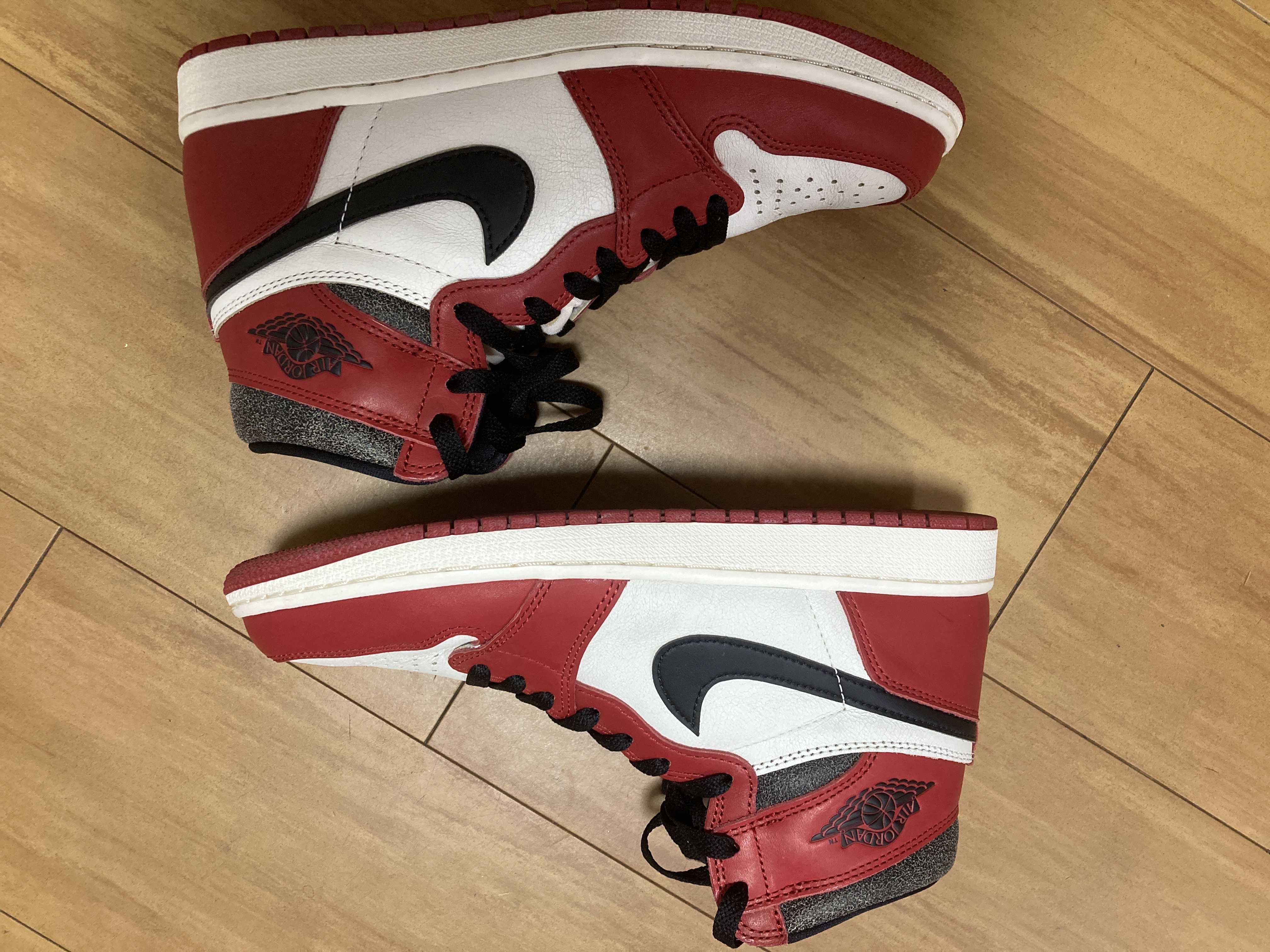 Nike Air Jordan 1 High OG "Lost & Found/Chicago"