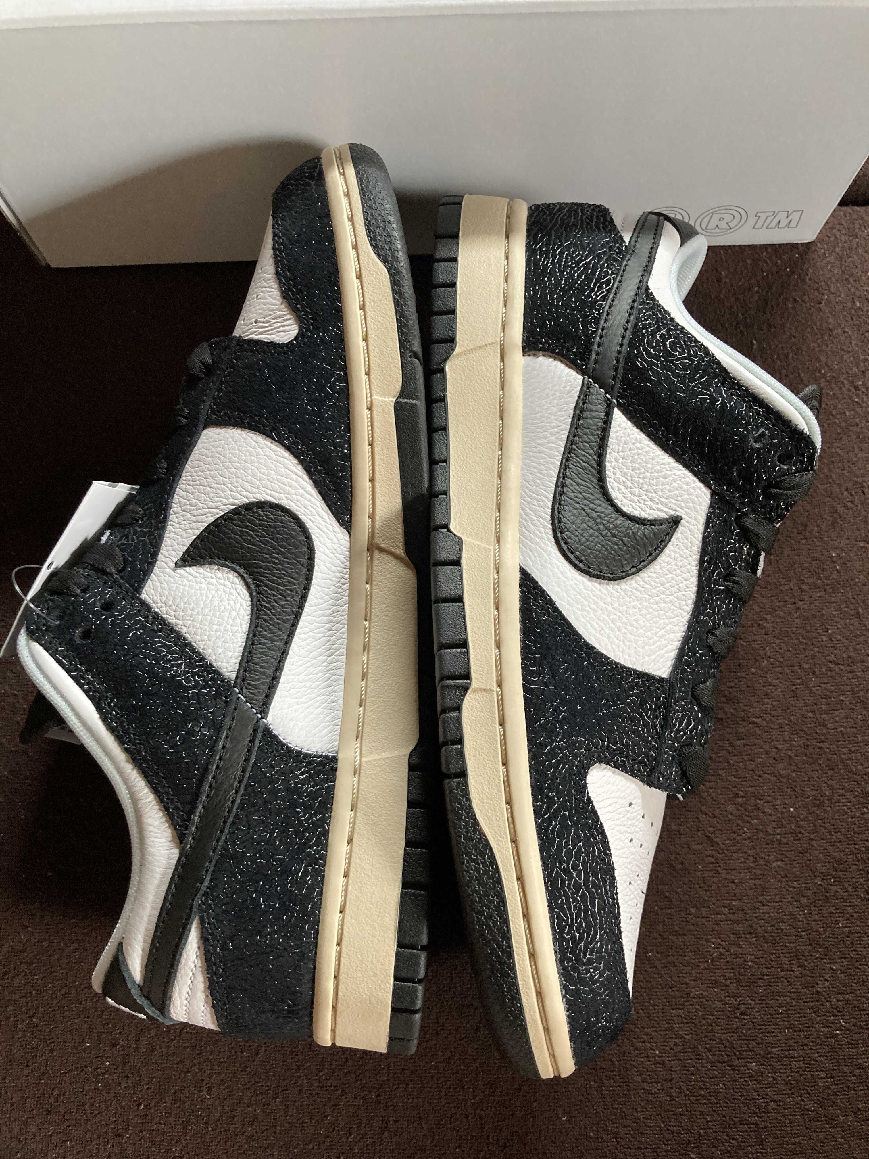 Nike Dunk Low Retro "Panda/White/Black"