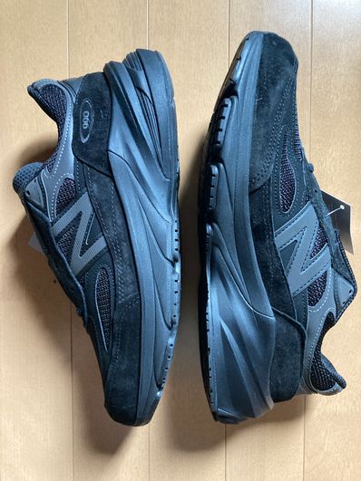 New Balance 990V6 "Triple Black"