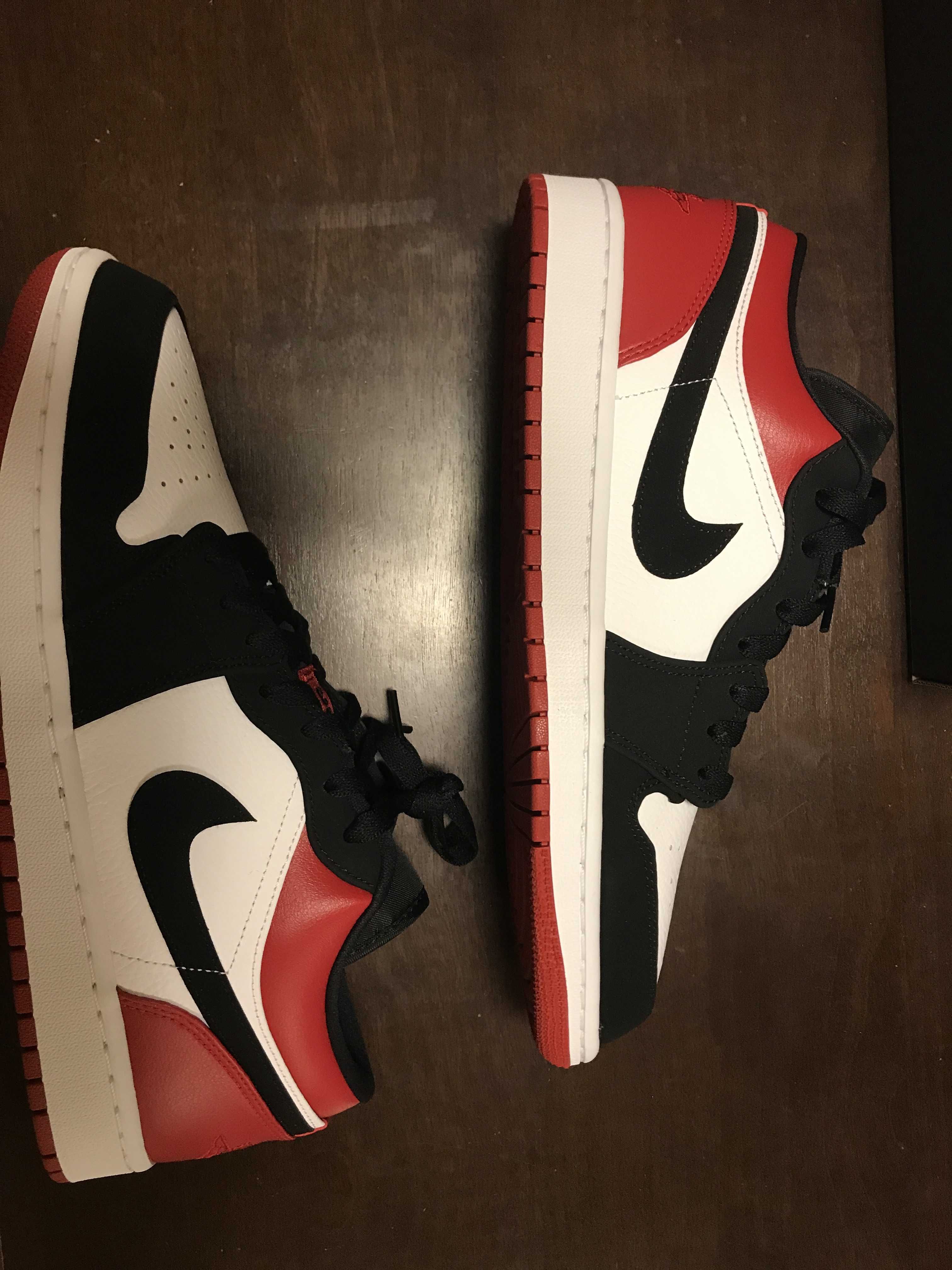 Nike Air Jordan 1 Low "Black Toe"