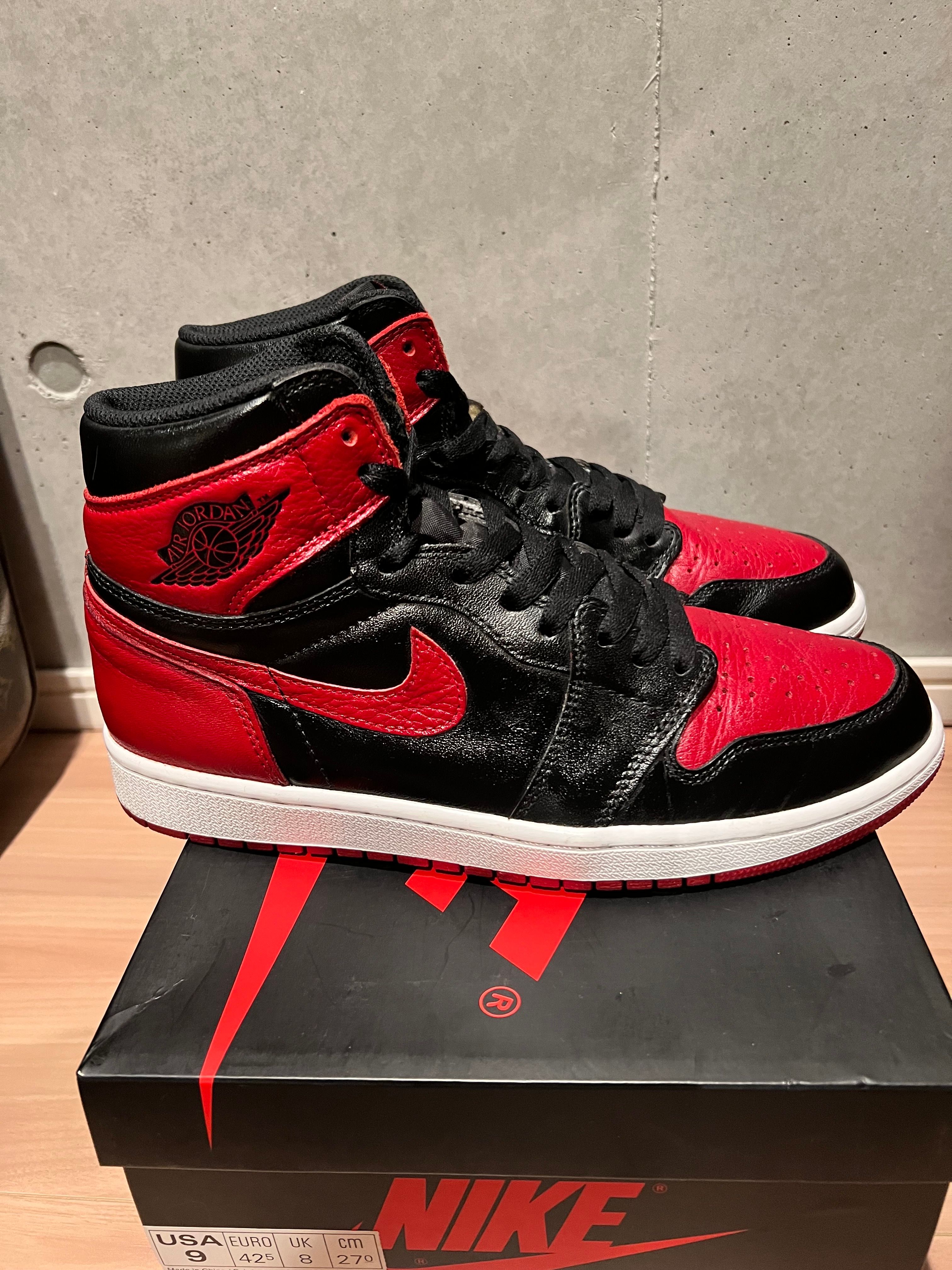 Nike Air Jordan 1 Retro High OG "Bred/Banned" (2016)