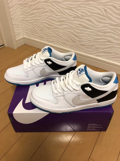 Nike SB Dunk Low "Laser Blue"